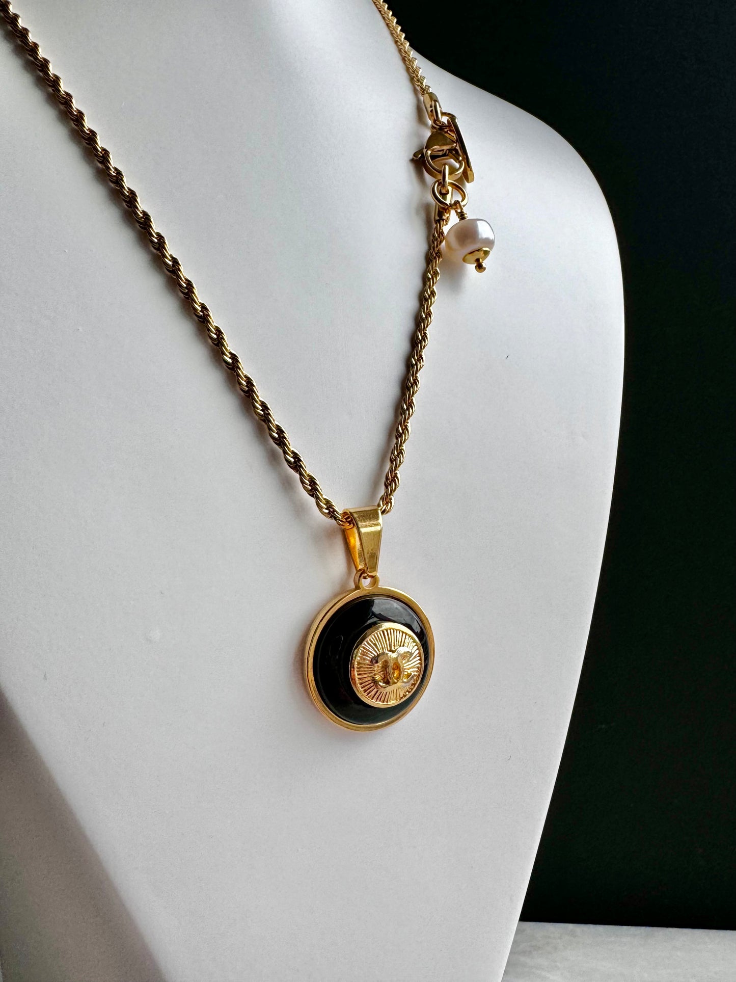 Small Black onyx pendant Vintage Authentic reworked Gold button Necklace