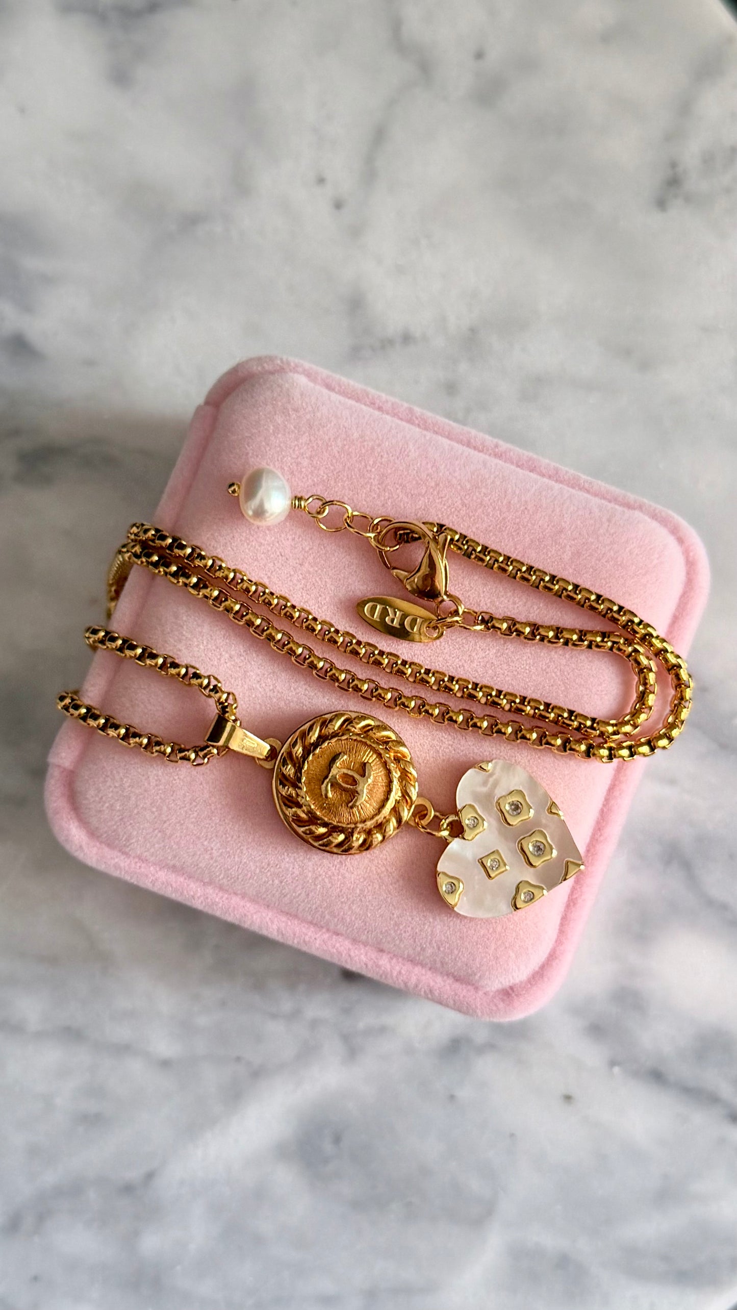 🤍 One of a kind delicate Authentic Reworked button necklace