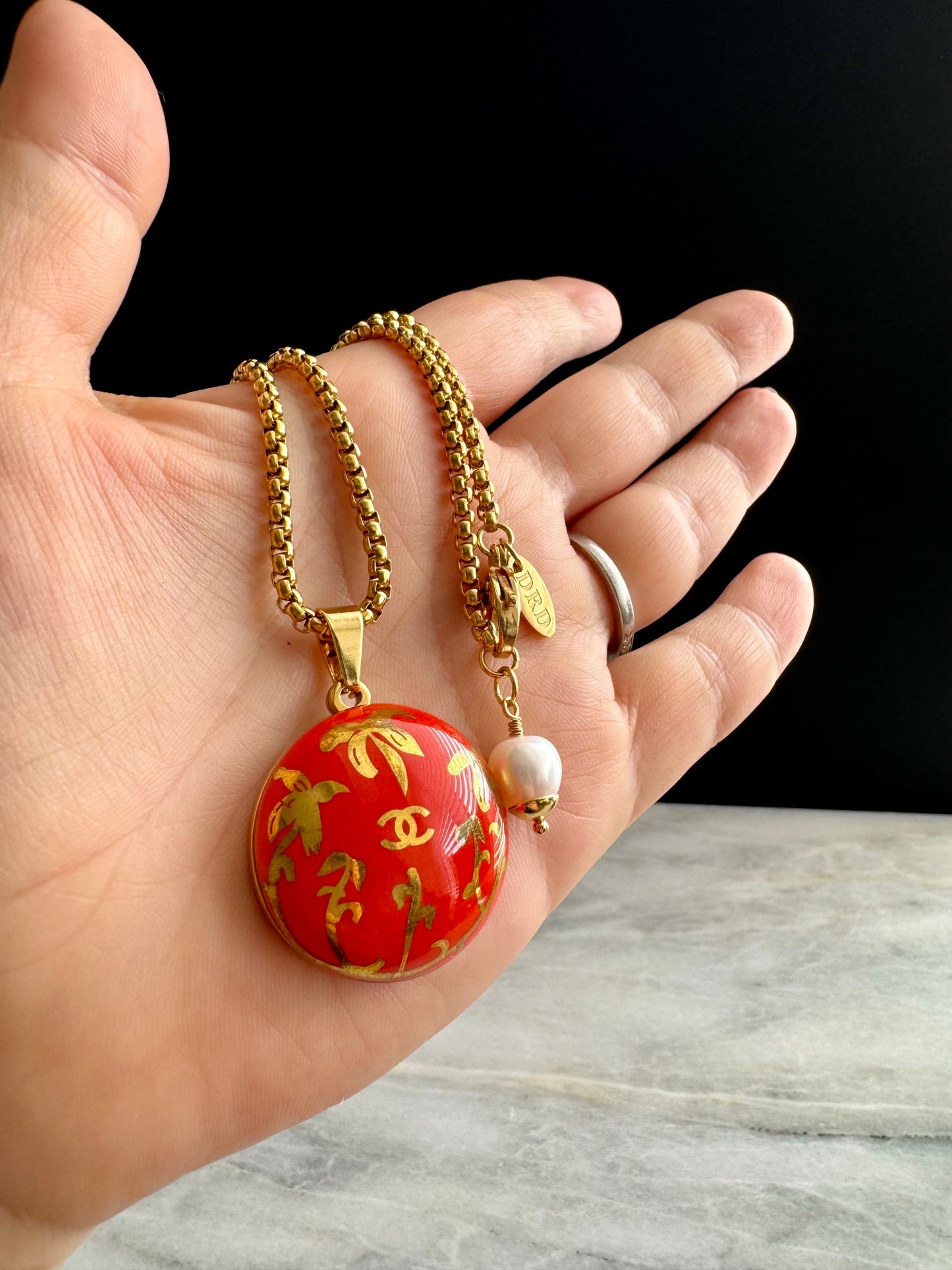 🧡 EXTREMELY RARE reworked orange button necklace