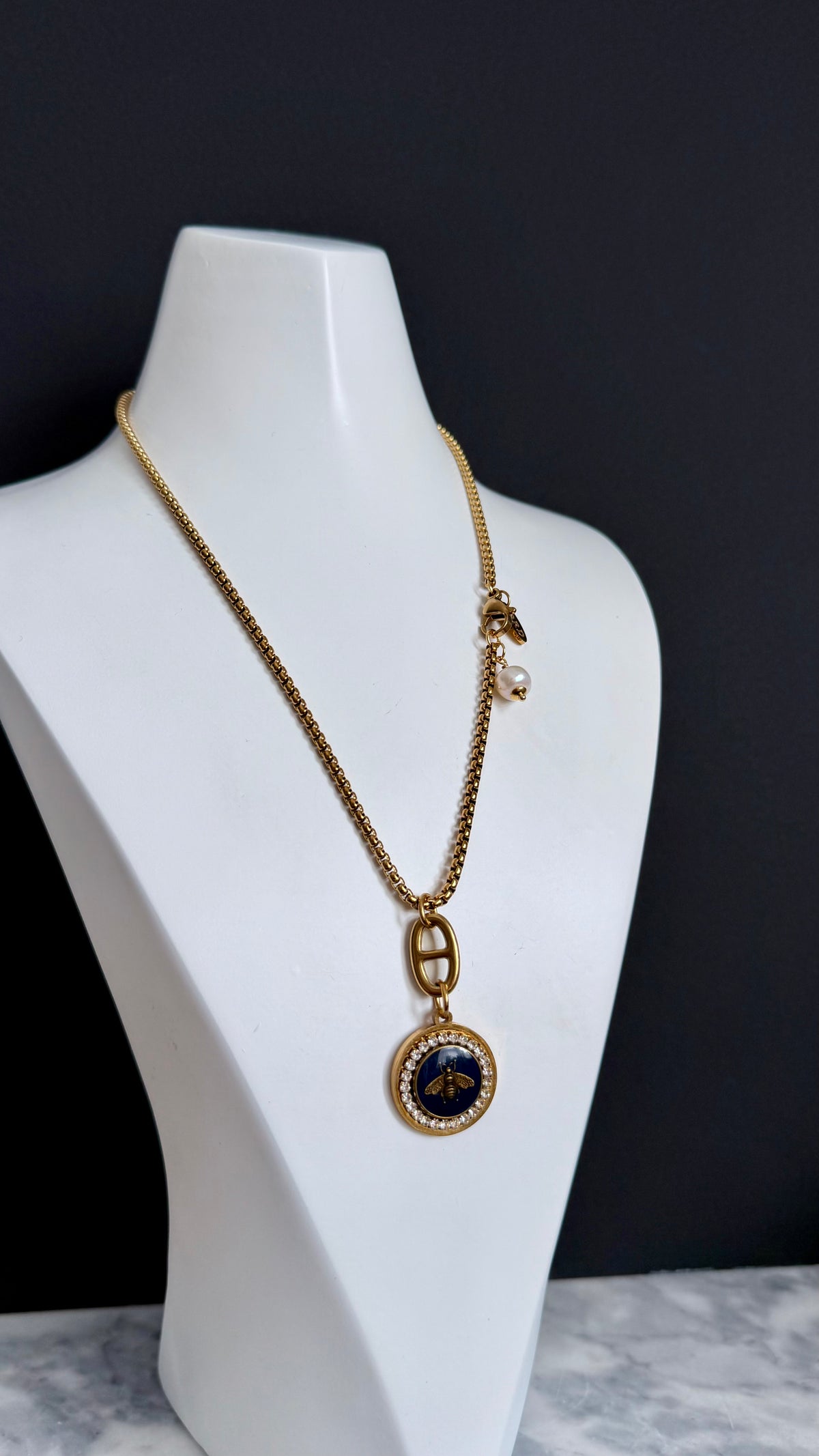 ✨🐝💙Vintage Gold Gucci charm chain necklace • extremely rare ✨