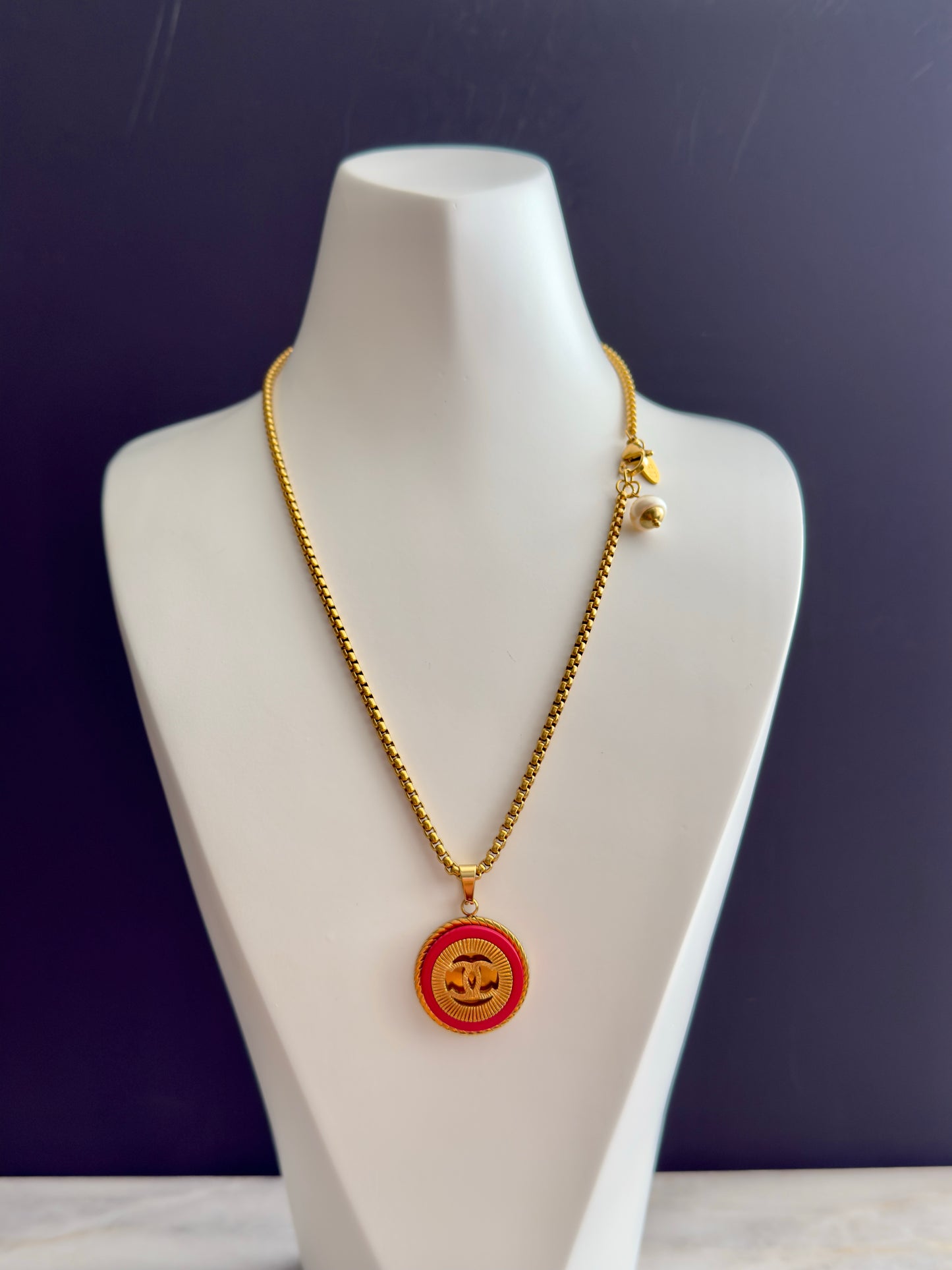 ❤️ extremely rare reworked large red button necklace