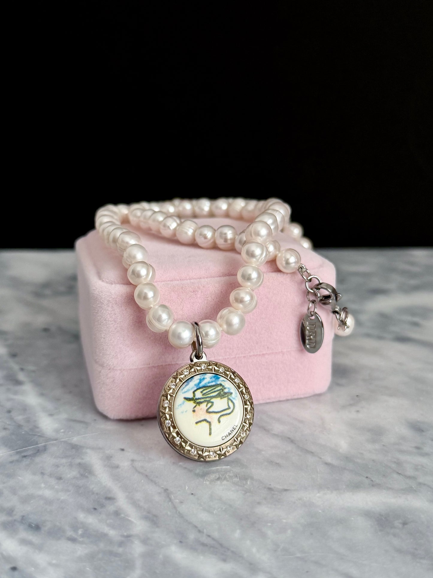 🤍 ONE OF A KIND - Authentic Button genuine pearl Necklace