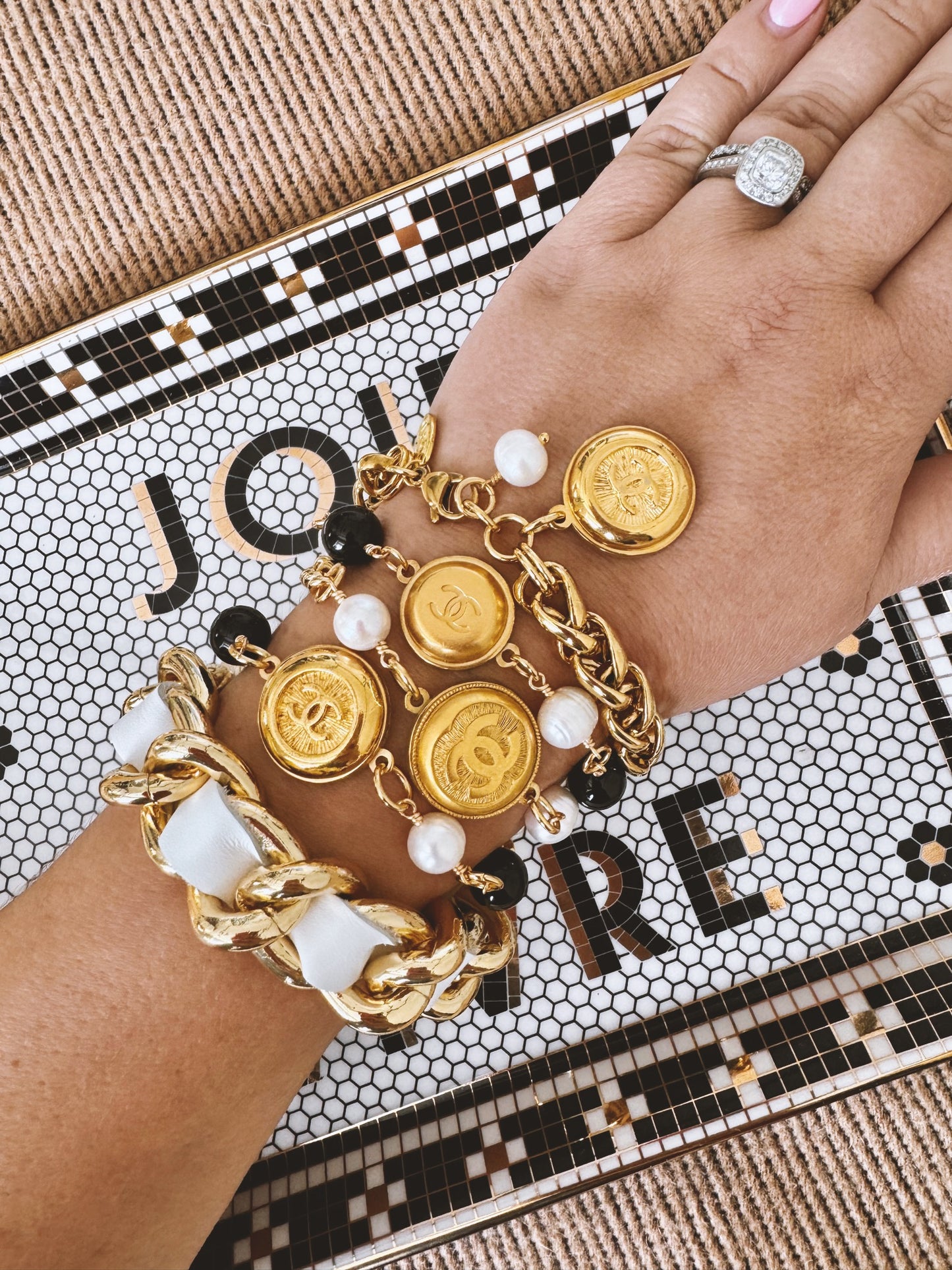 Gold chunky Authentic Reworked button bracelet with onyx and pearls 🖤