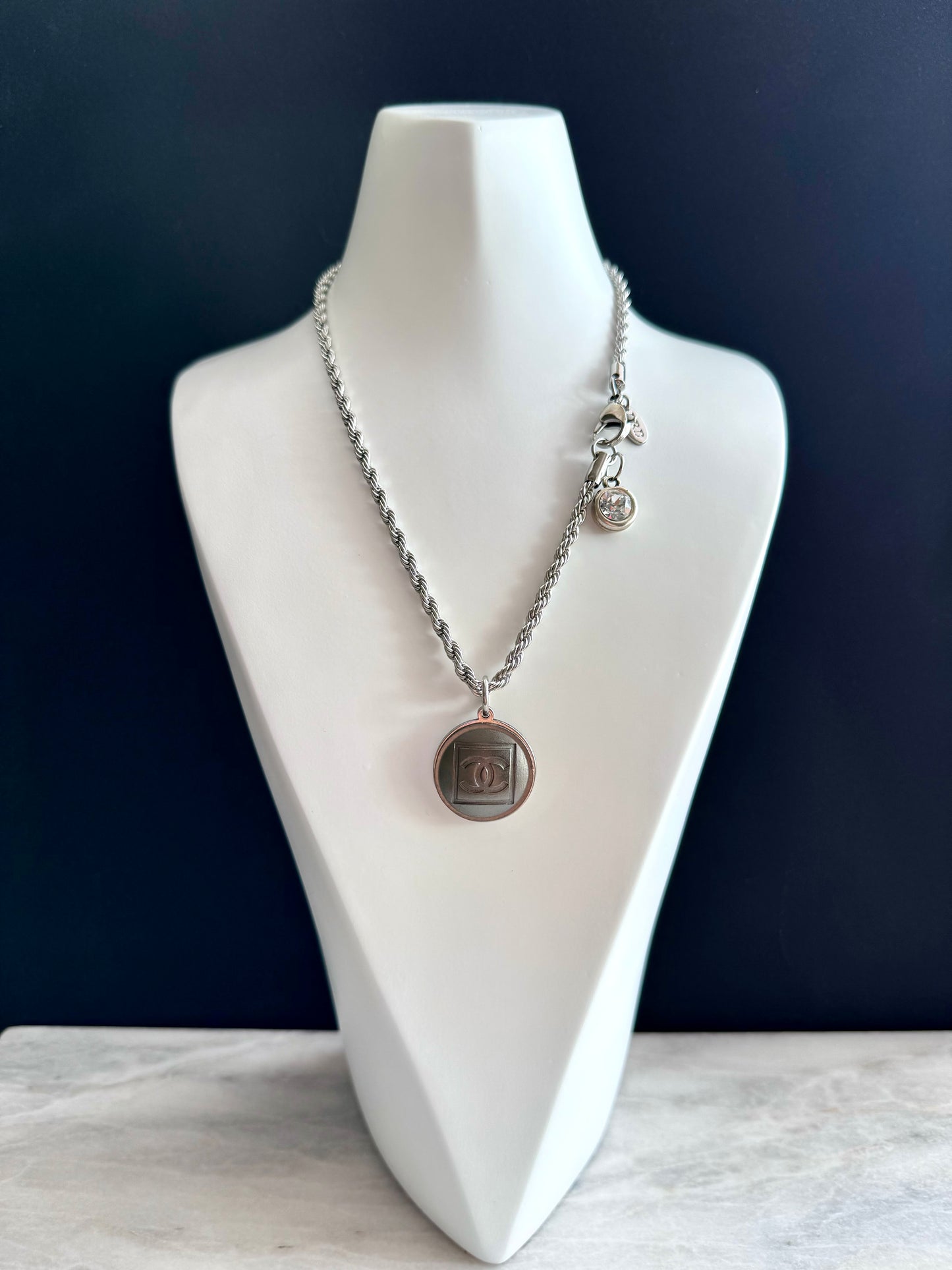 🖤 Authentic Reworked silver Button Necklace with Swarovski charm