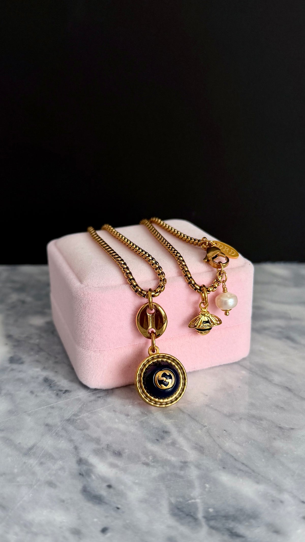 ✨🐝 Vintage Gold Gucci charm chain necklace • extremely rare ✨