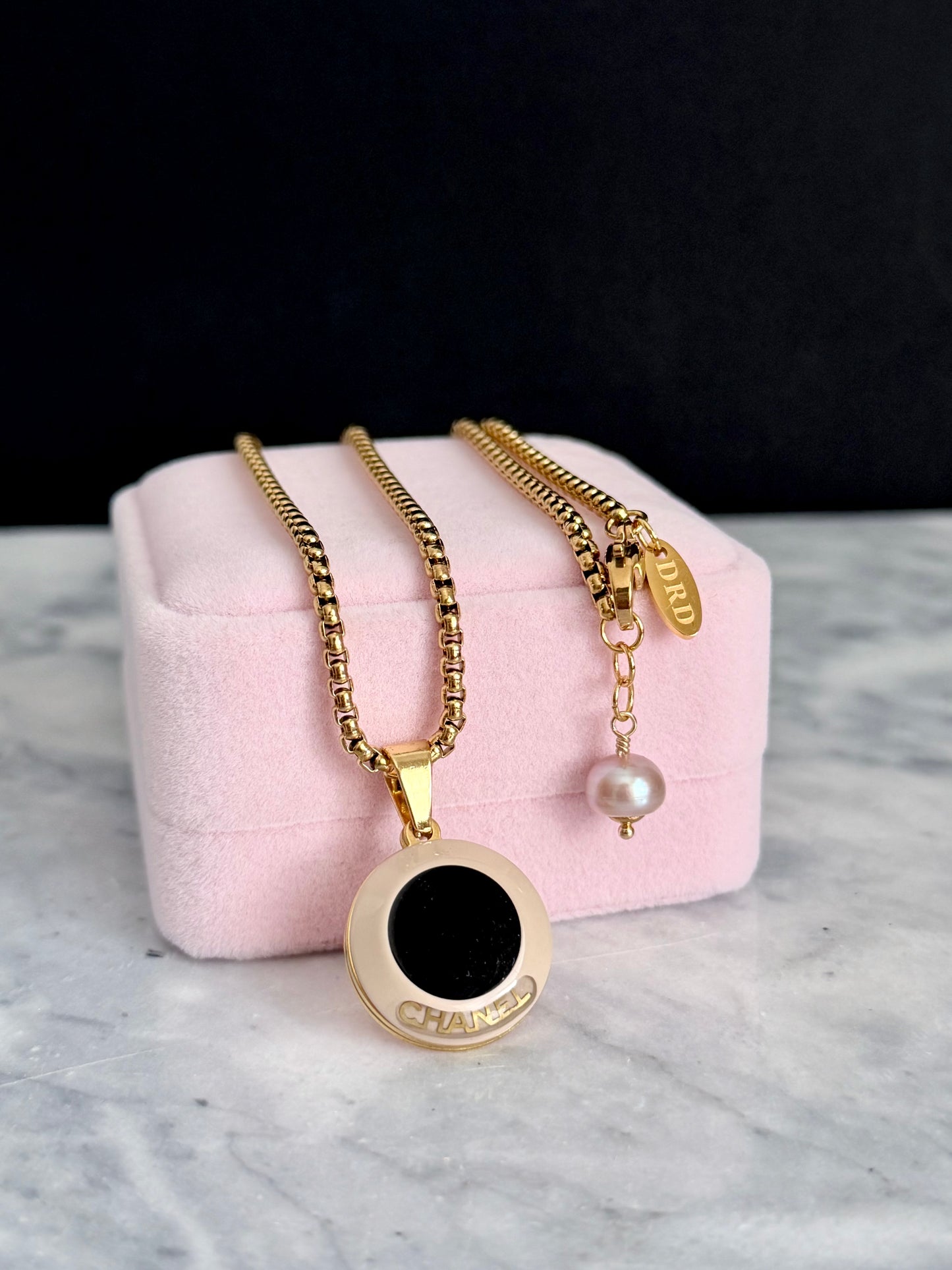 ✨Extremely rare Authentic Reworked gold Button Necklace