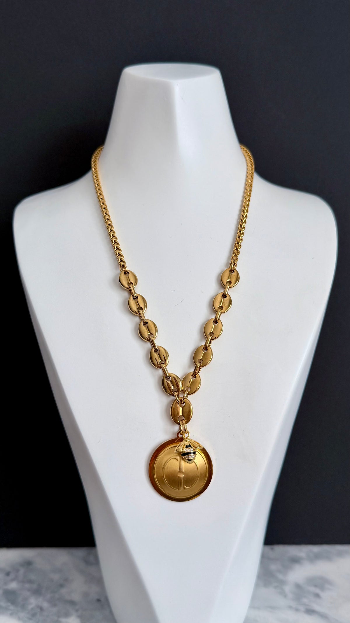 🐝 Vintage Gold Gucci charm chain necklace • high quality ✨