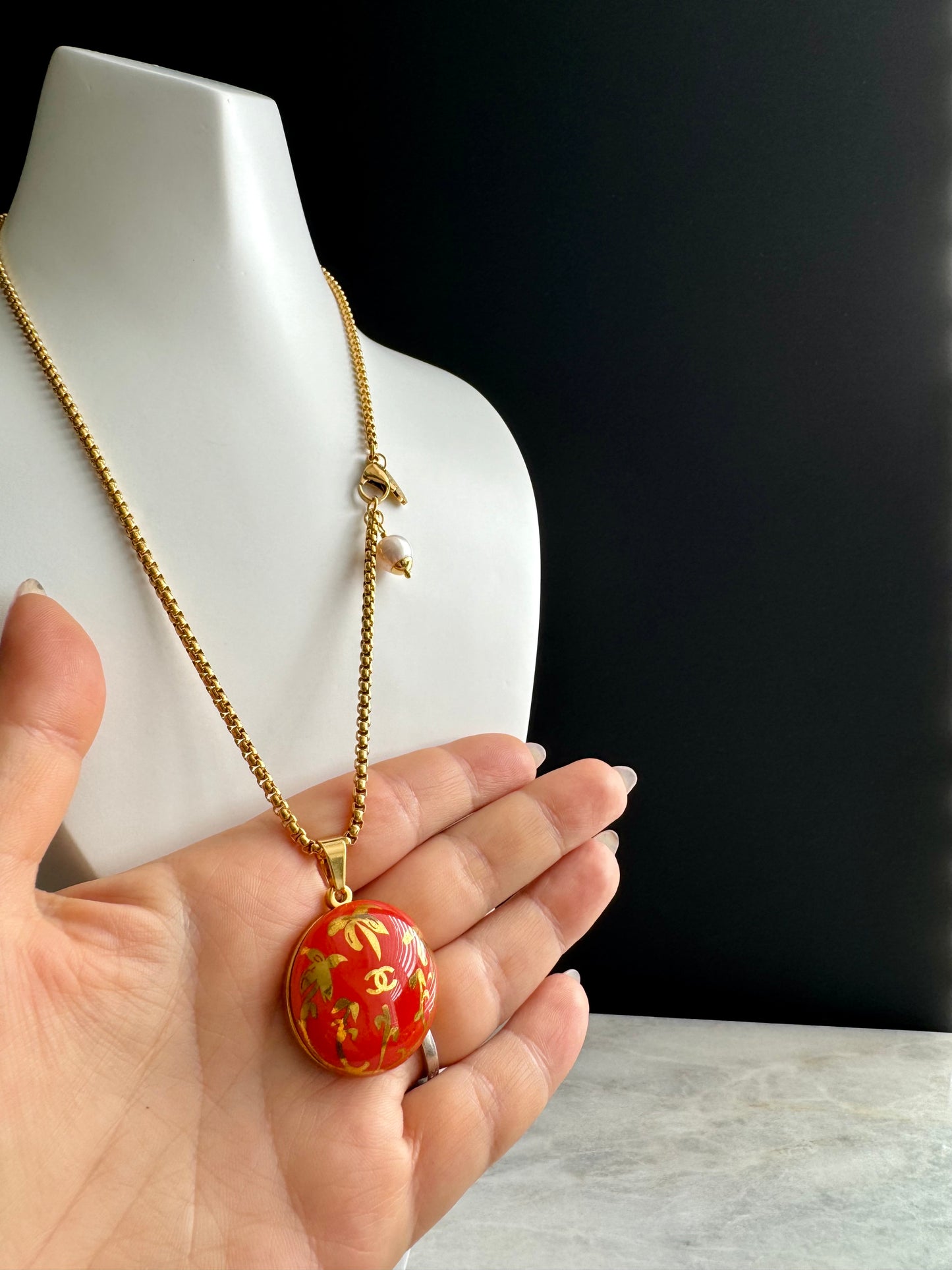 🧡 EXTREMELY RARE reworked orange button necklace