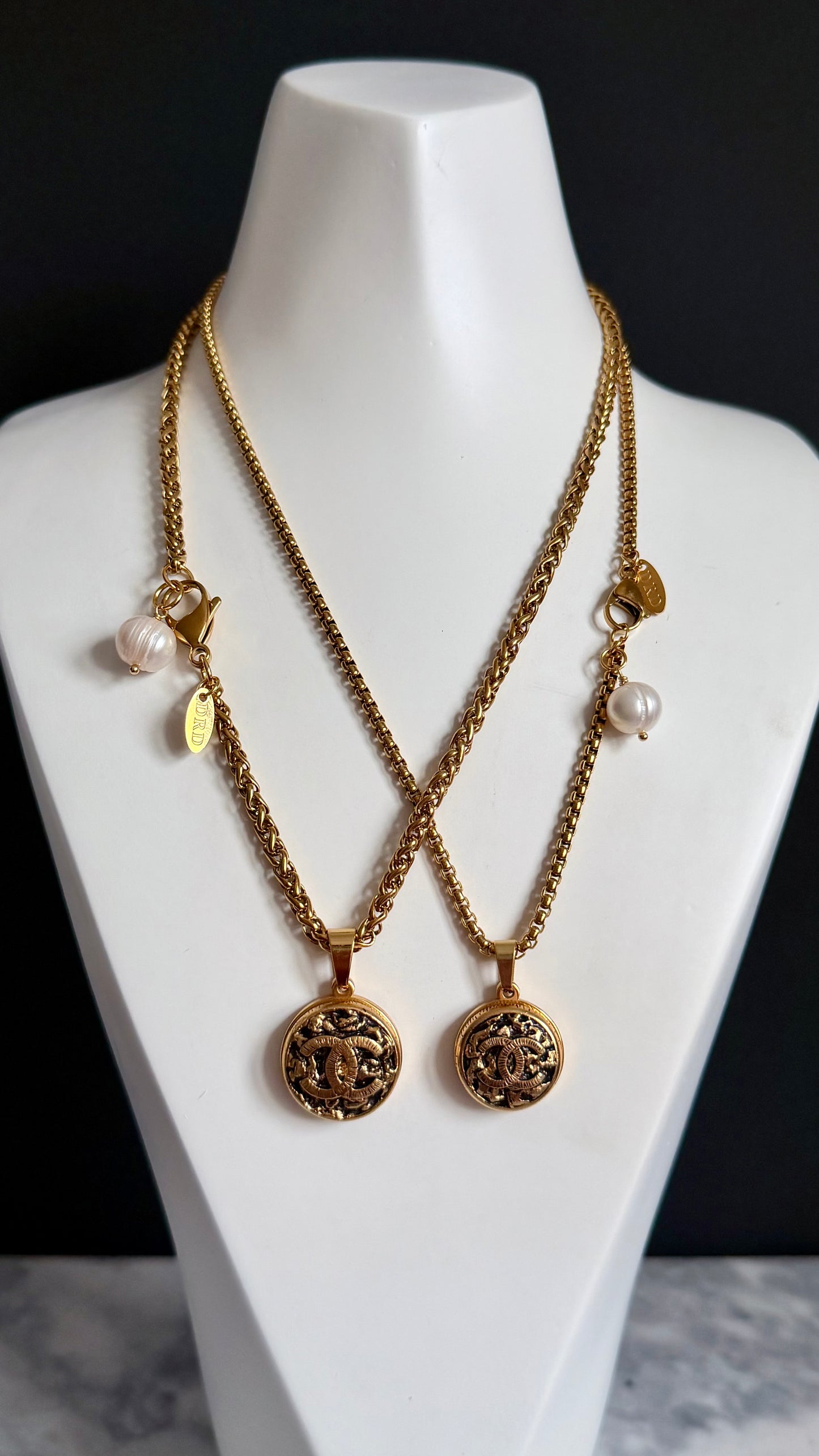 🖤 EXTREMELY RARE reworked button necklace