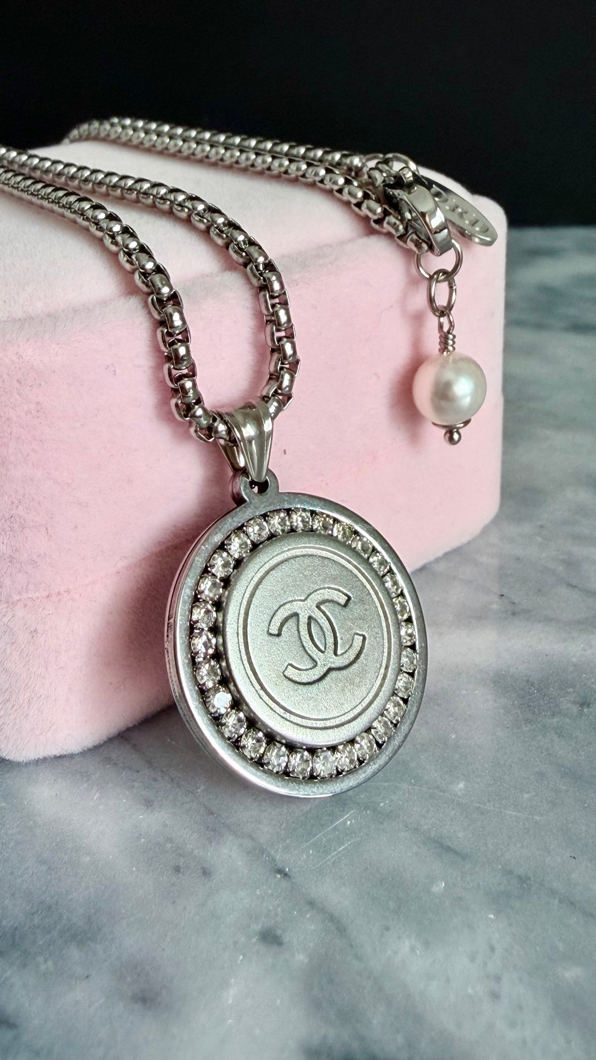 ✨ RARE Large Vintage Authentic reworked silver button Necklace