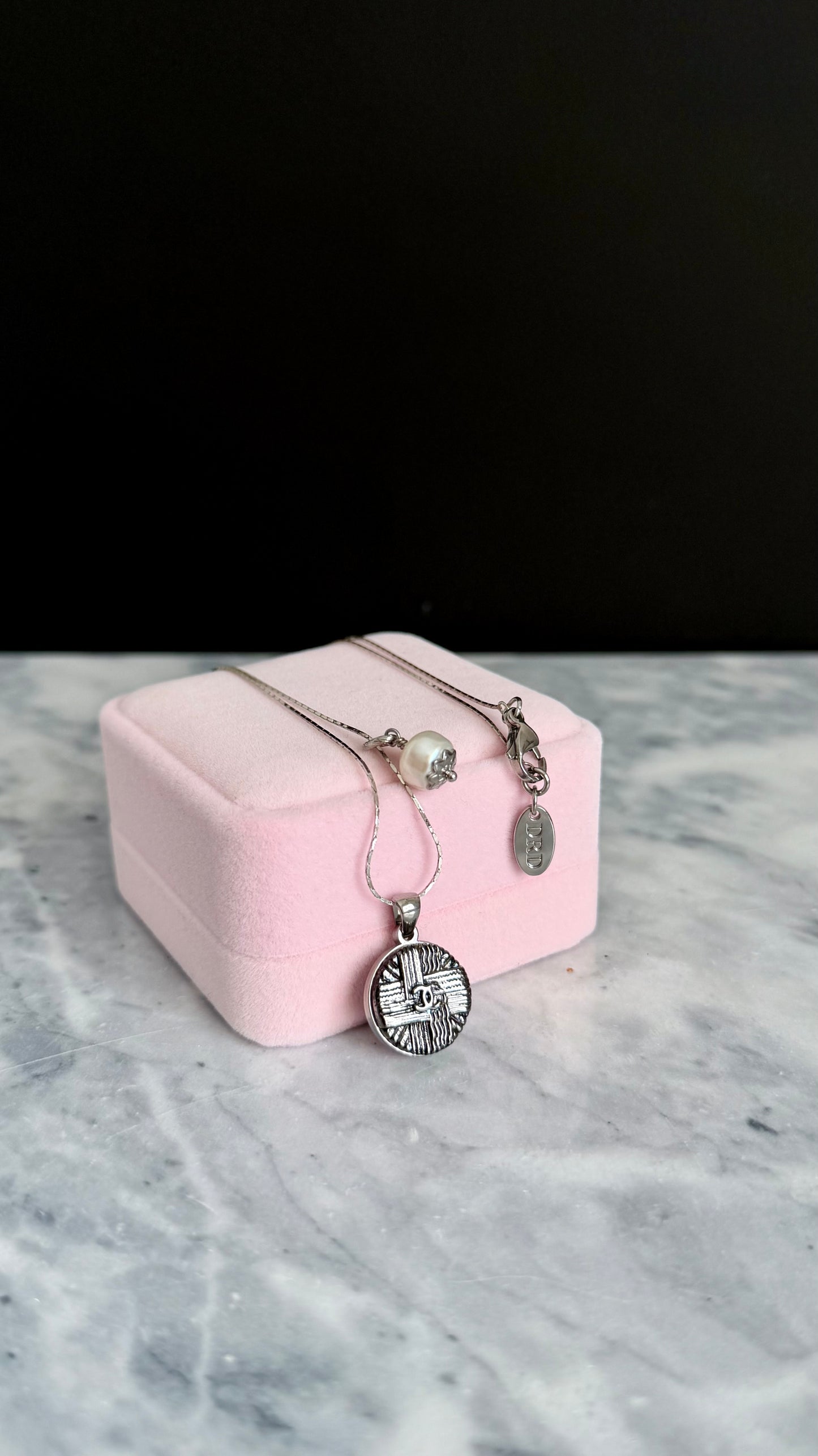 🖤 Reworked Authentic sterling silver button necklace with sterling silver chain