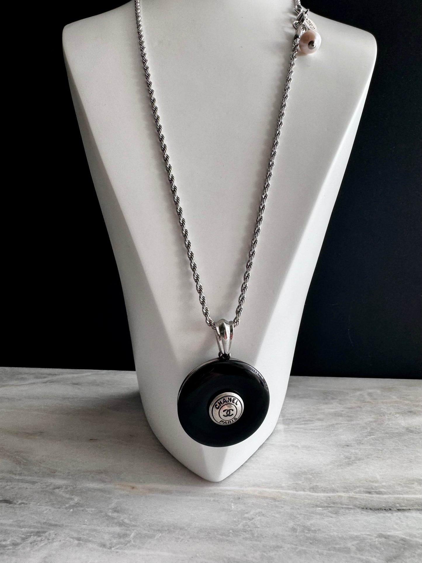 🖤 HUGE Black onyx One of a kind Authentic Reworked button necklace