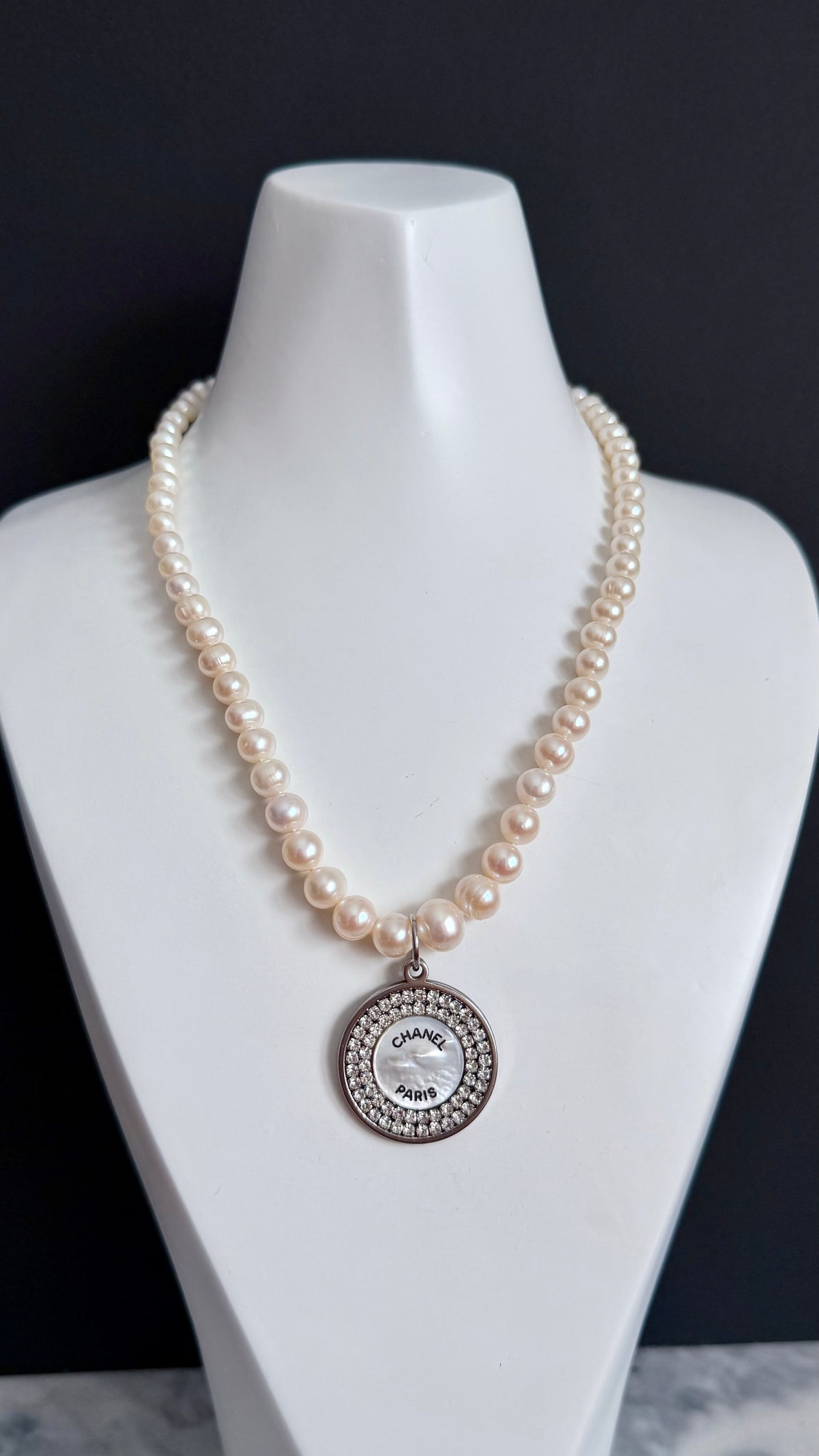 🤍 ONE OF A KIND - Authentic Button genuine pearl Necklace