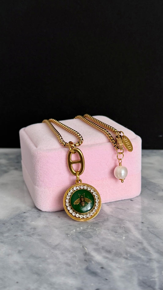 ✨🐝💚 Vintage Gold Gucci charm chain necklace • extremely rare ✨