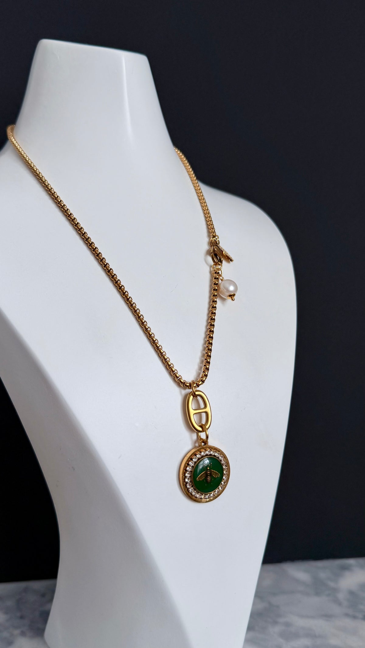 ✨🐝💚 Vintage Gold Gucci charm chain necklace • extremely rare ✨