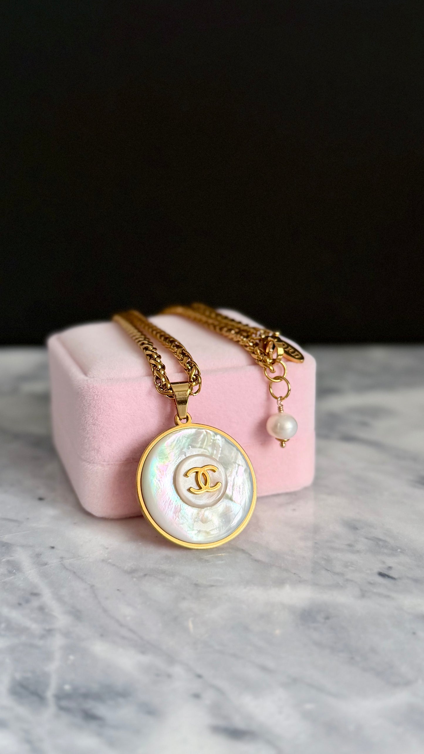 SUPER RARE Large MOTHER OF PEARL and Vintage Authentic reworked Gold button Necklace