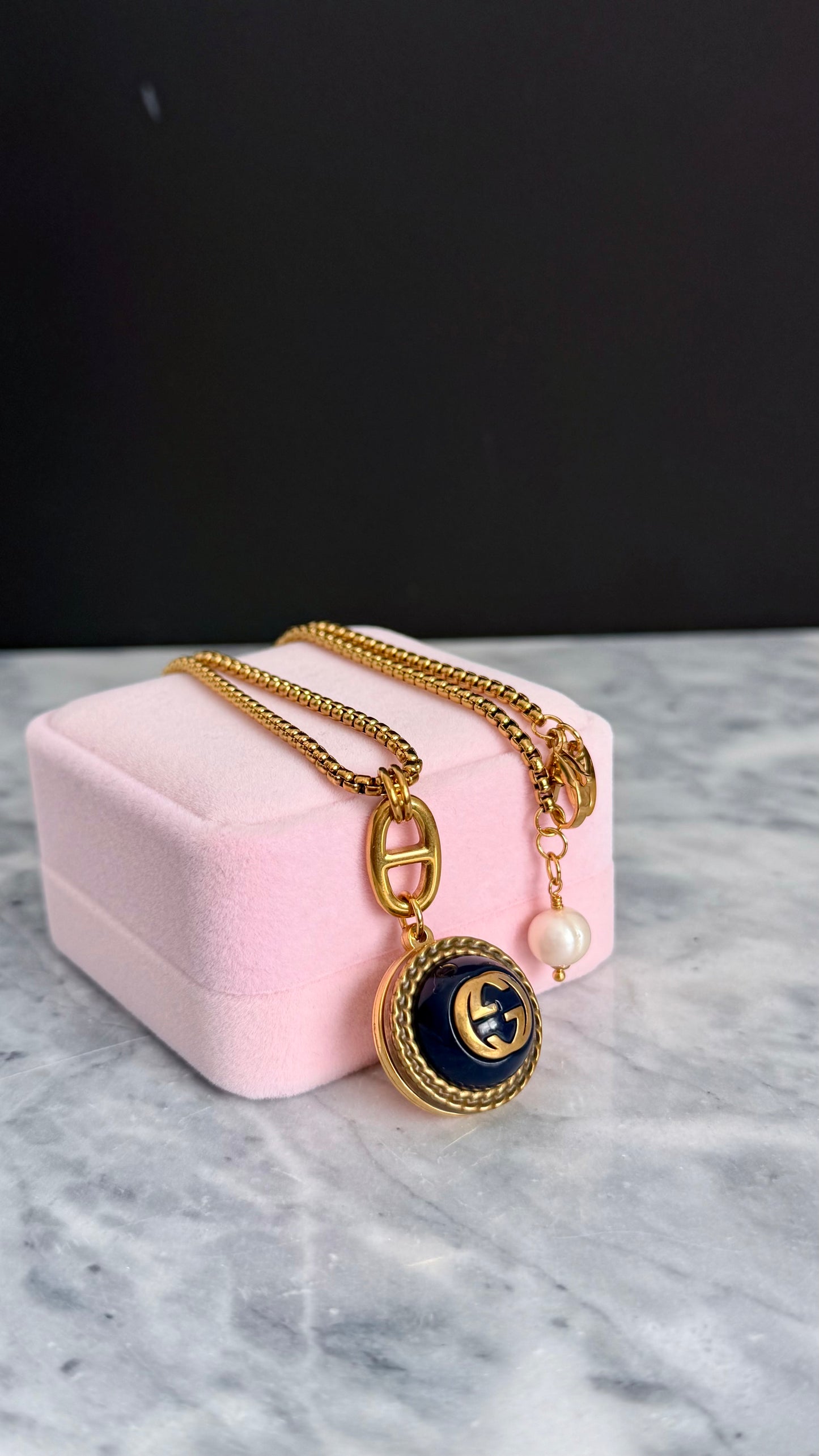 Vintage Gold Gucci charm chain necklace • extremely rare