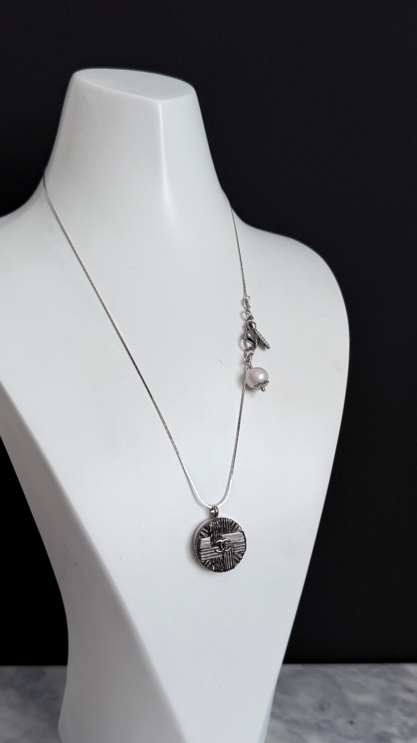 🖤 Reworked Authentic sterling silver button necklace with sterling silver chain