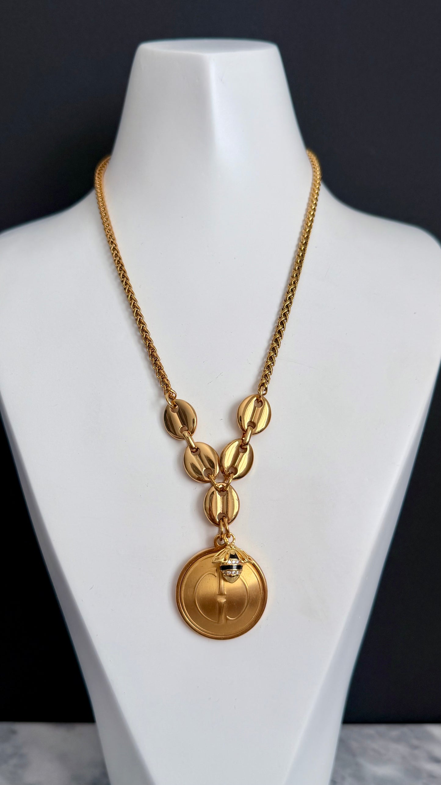 🐝 Vintage Gold Gucci charm chain necklace • high quality ✨