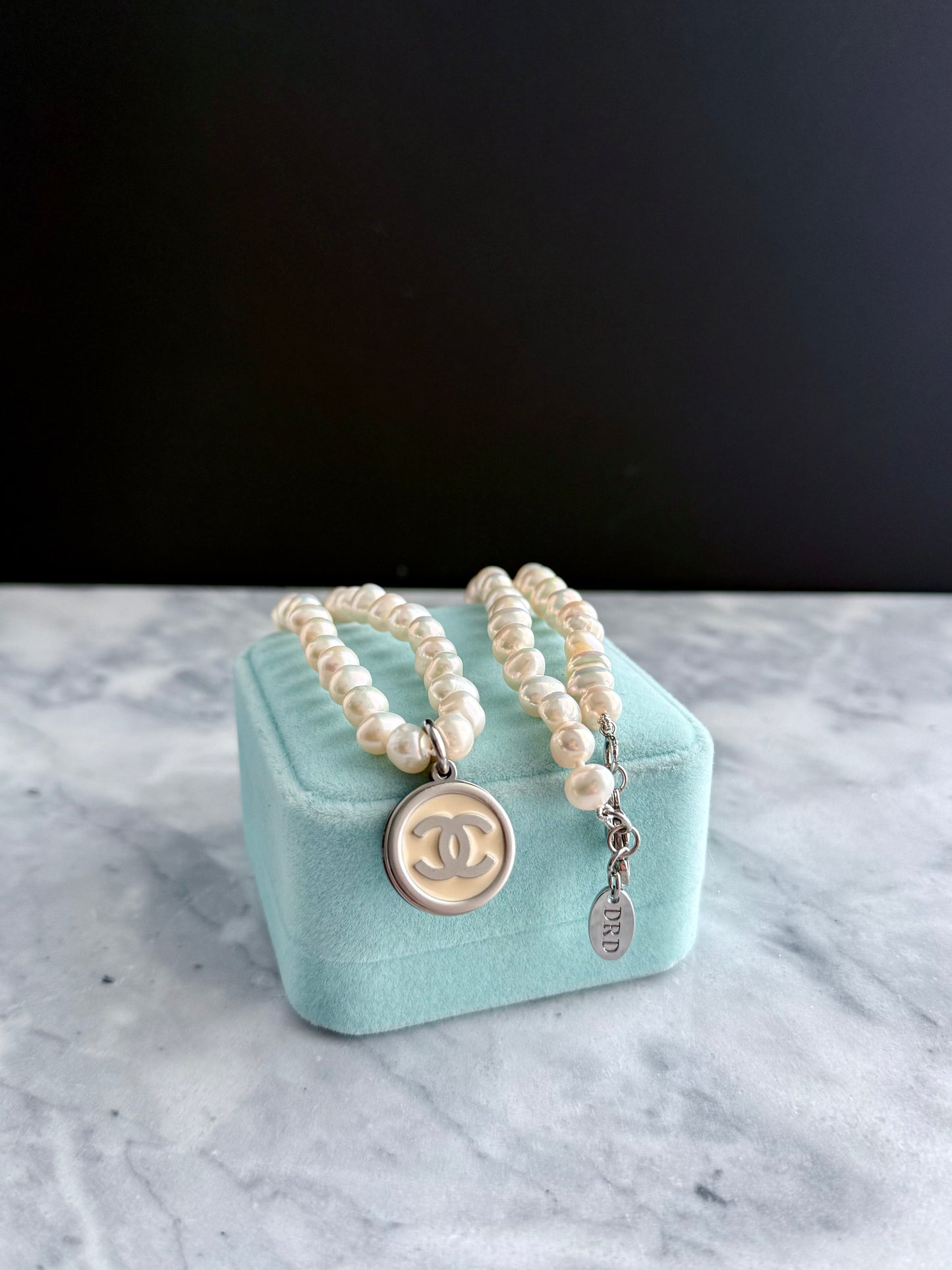 🤍 ONE OF A KIND - Authentic silver Button genuine pearl Necklace