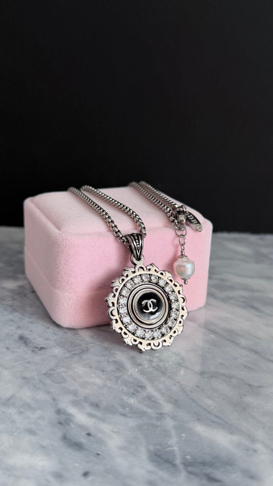 ✨ RARE Large Vintage Authentic reworked silver button Necklace
