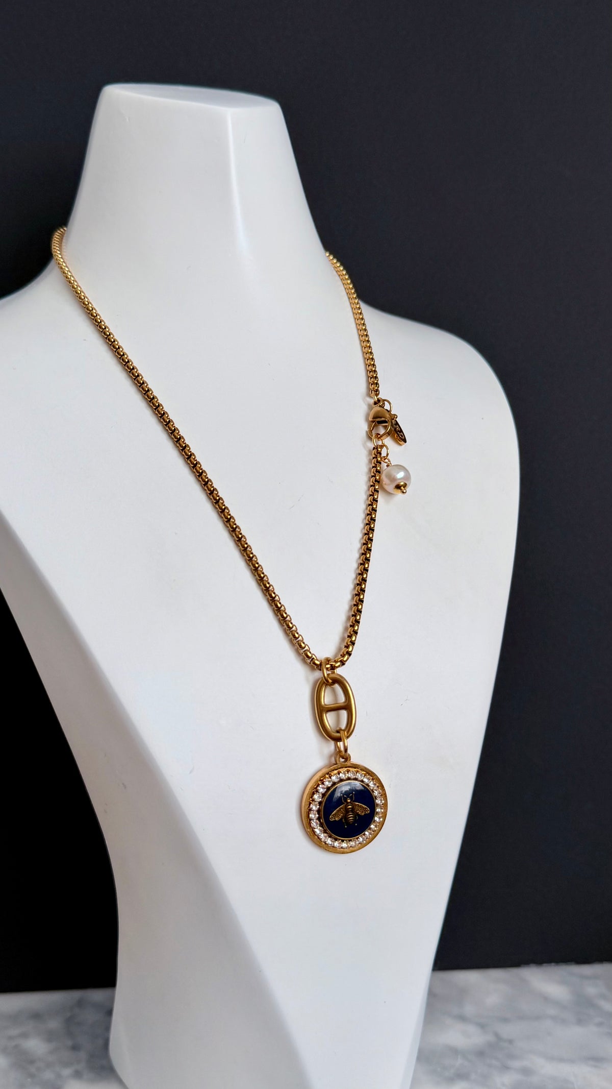 ✨🐝💙Vintage Gold Gucci charm chain necklace • extremely rare ✨