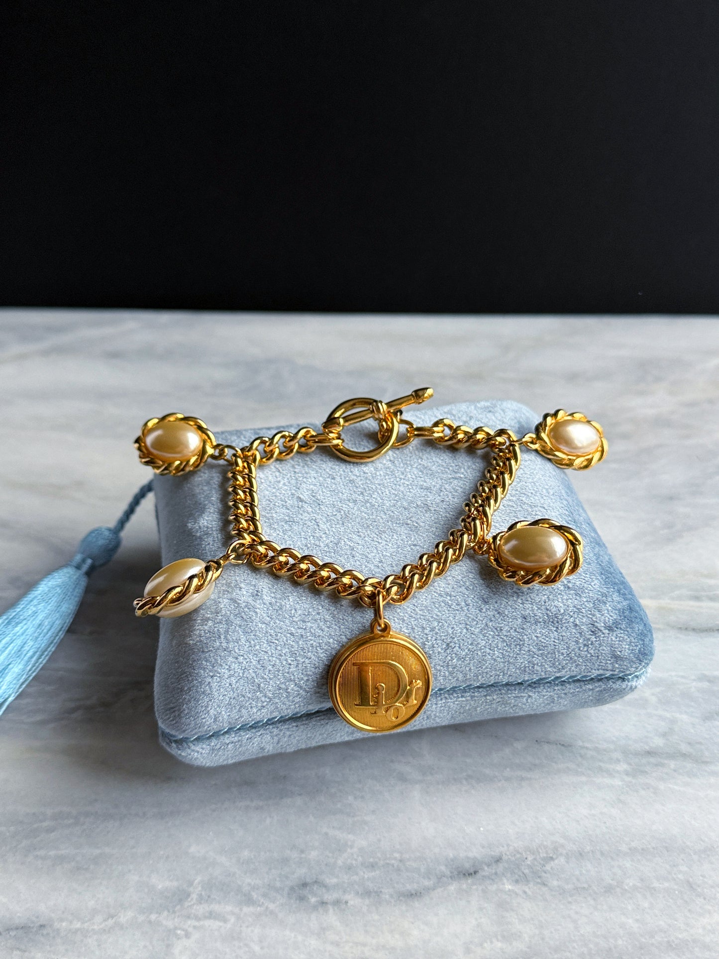 Gold chunky Authentic Reworked DIOR button bracelet pearls 🖤