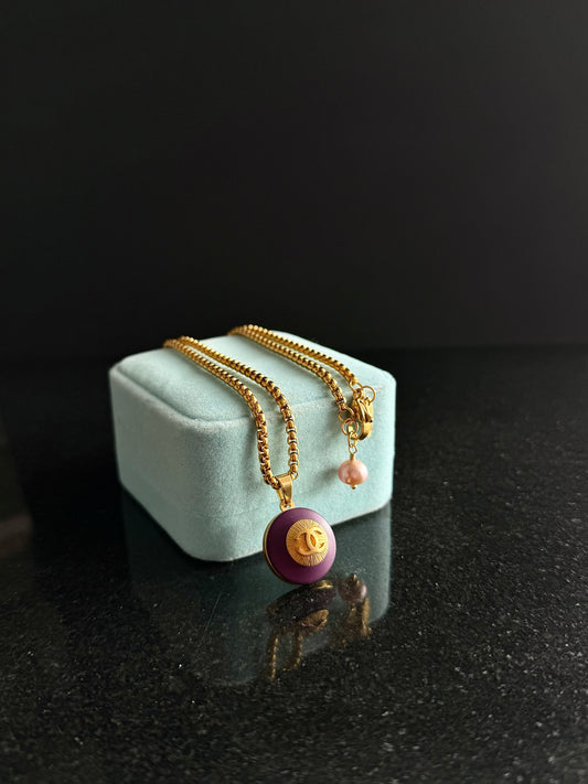 💜 EXTREMELY RARE reworked purple button necklace