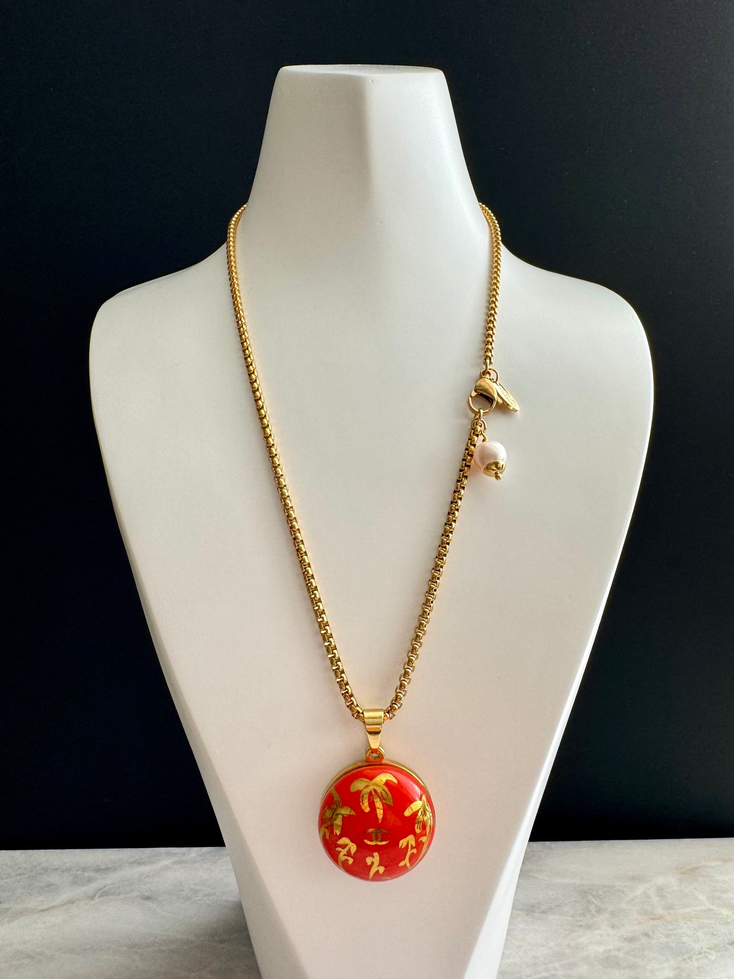 🧡 EXTREMELY RARE reworked orange button necklace