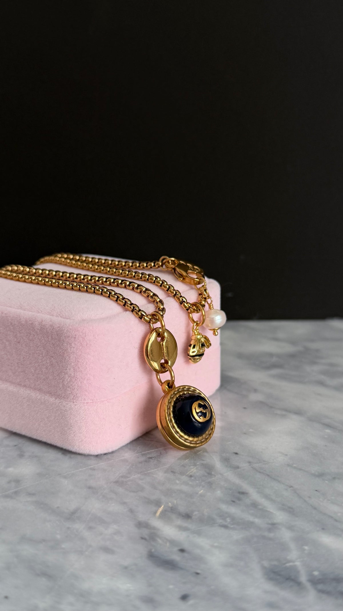 ✨🐝 Vintage Gold Gucci charm chain necklace • extremely rare ✨