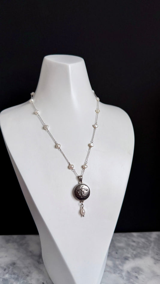 🖤 One of a kind delicate Authentic Reworked button necklace