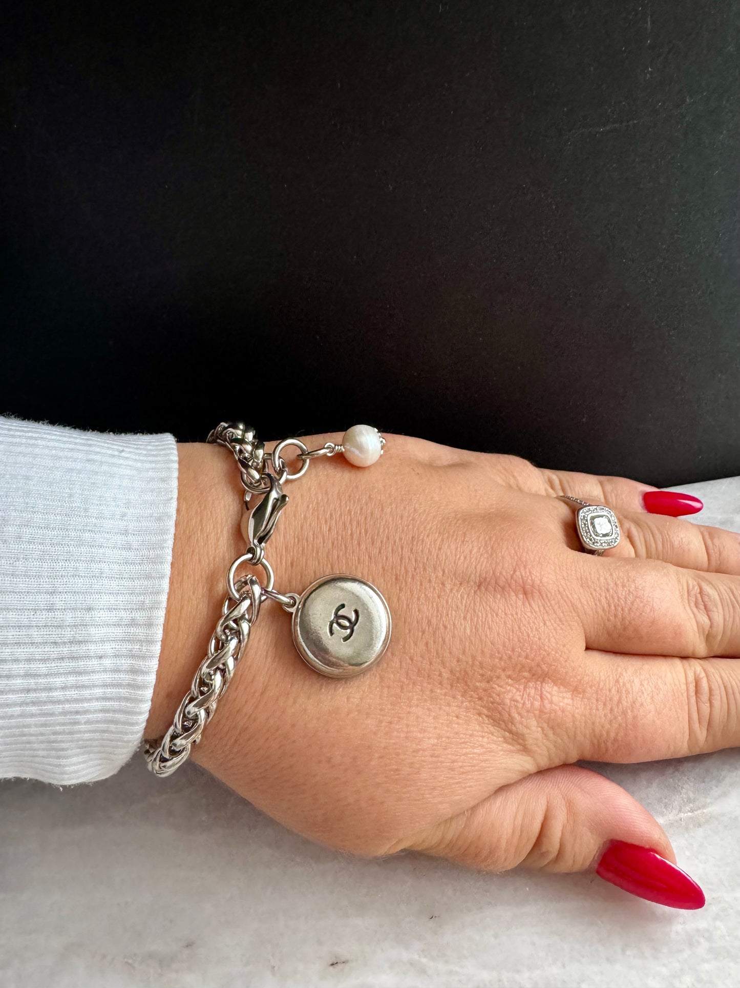 ✨ONE OF A KIND silver reworked button bracelet • wheat chain
