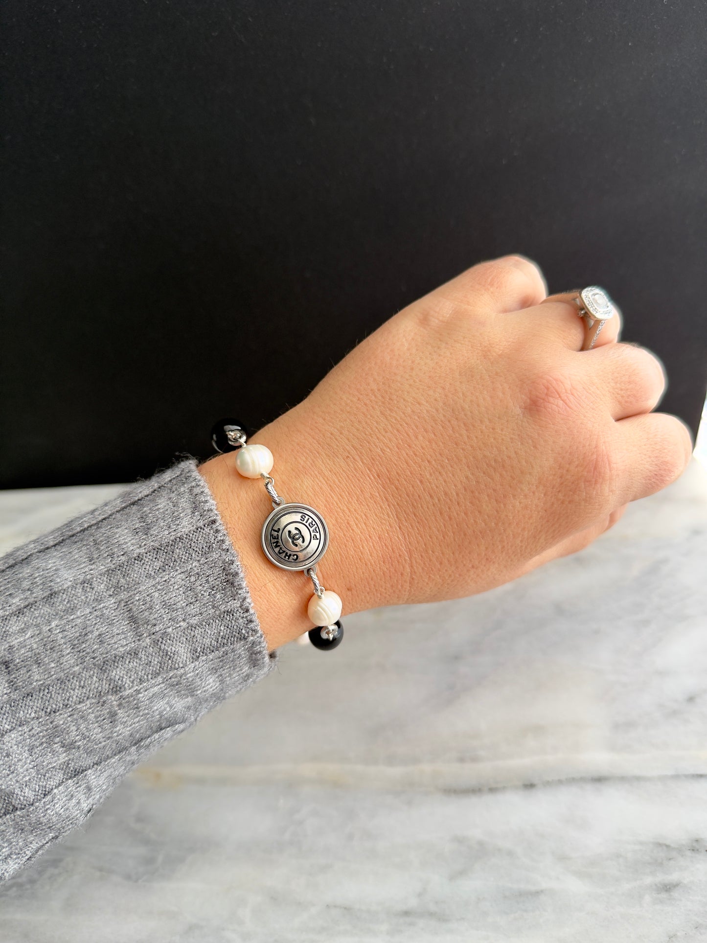 Silver small Authentic Reworked button bracelet with onyx and pearls 🖤