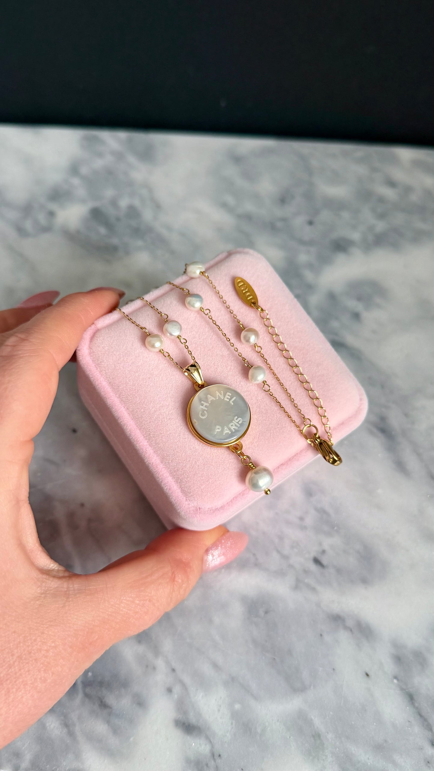 🤍 One of a kind delicate Authentic Reworked button necklace