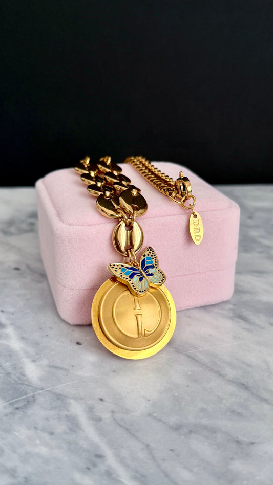 🦋 Gold reworked Vintage Gucci button necklace • high quality