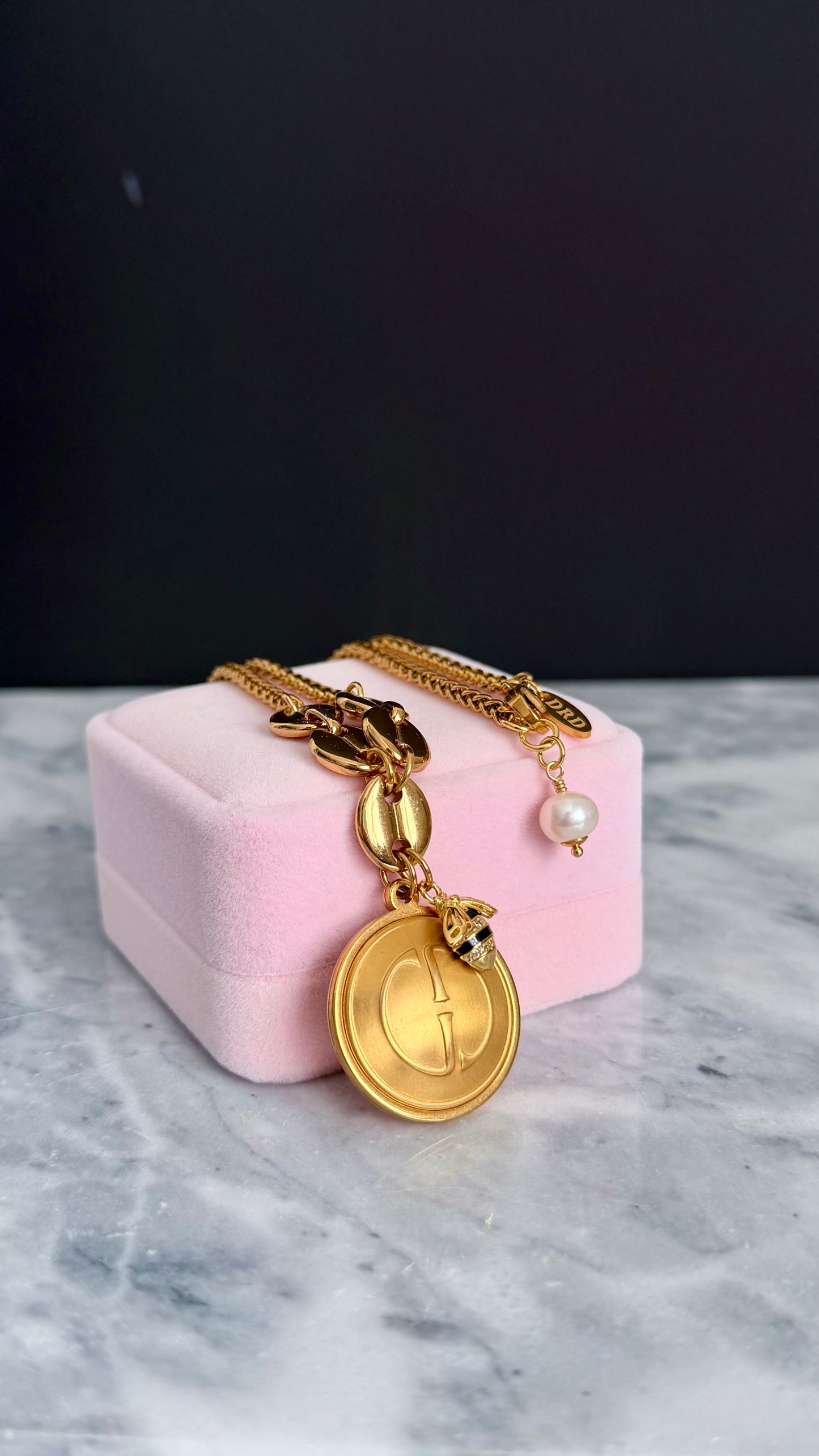 🐝 Vintage Gold Gucci charm chain necklace • high quality ✨
