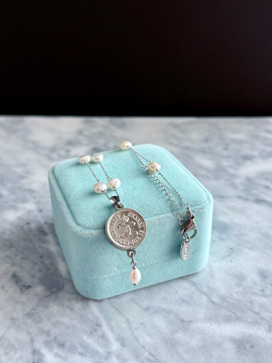 🤍 One of a kind Authentic Reworked button pearl necklace - 1 out of 2, medium size