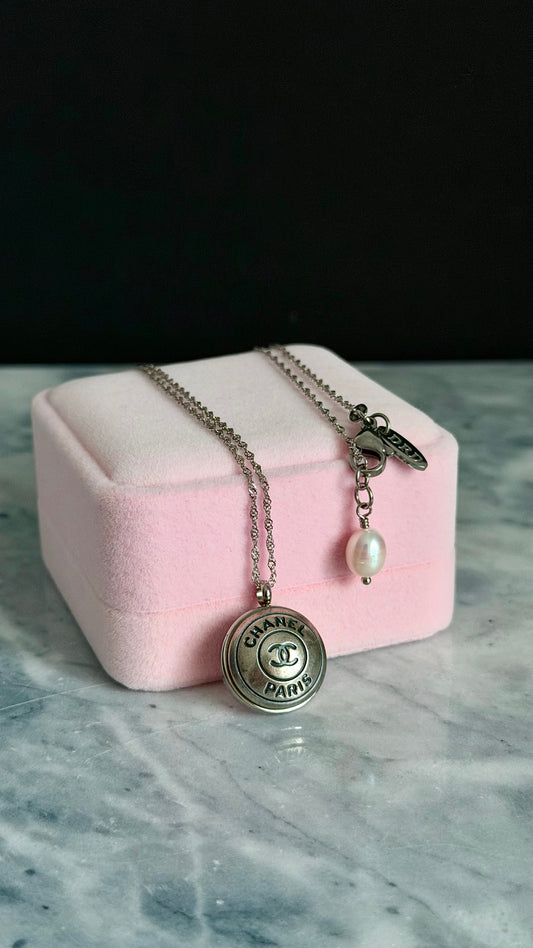 🖤 Reworked Authentic sterling silver button necklace with sterling silver chain