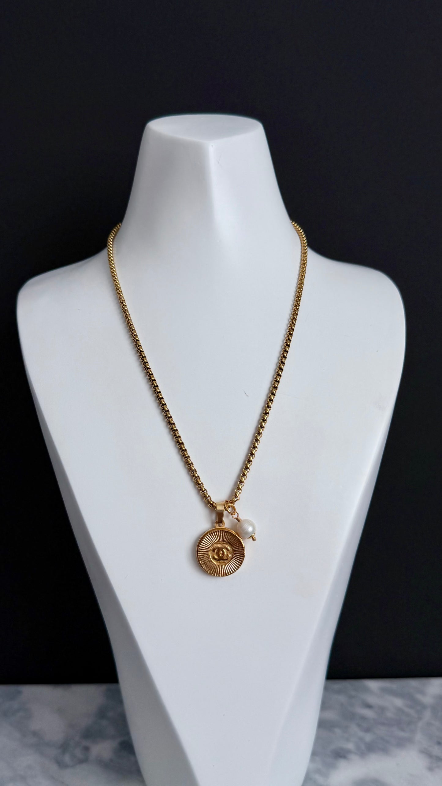 ❤️ EXTREMELY RARE reworked button necklace