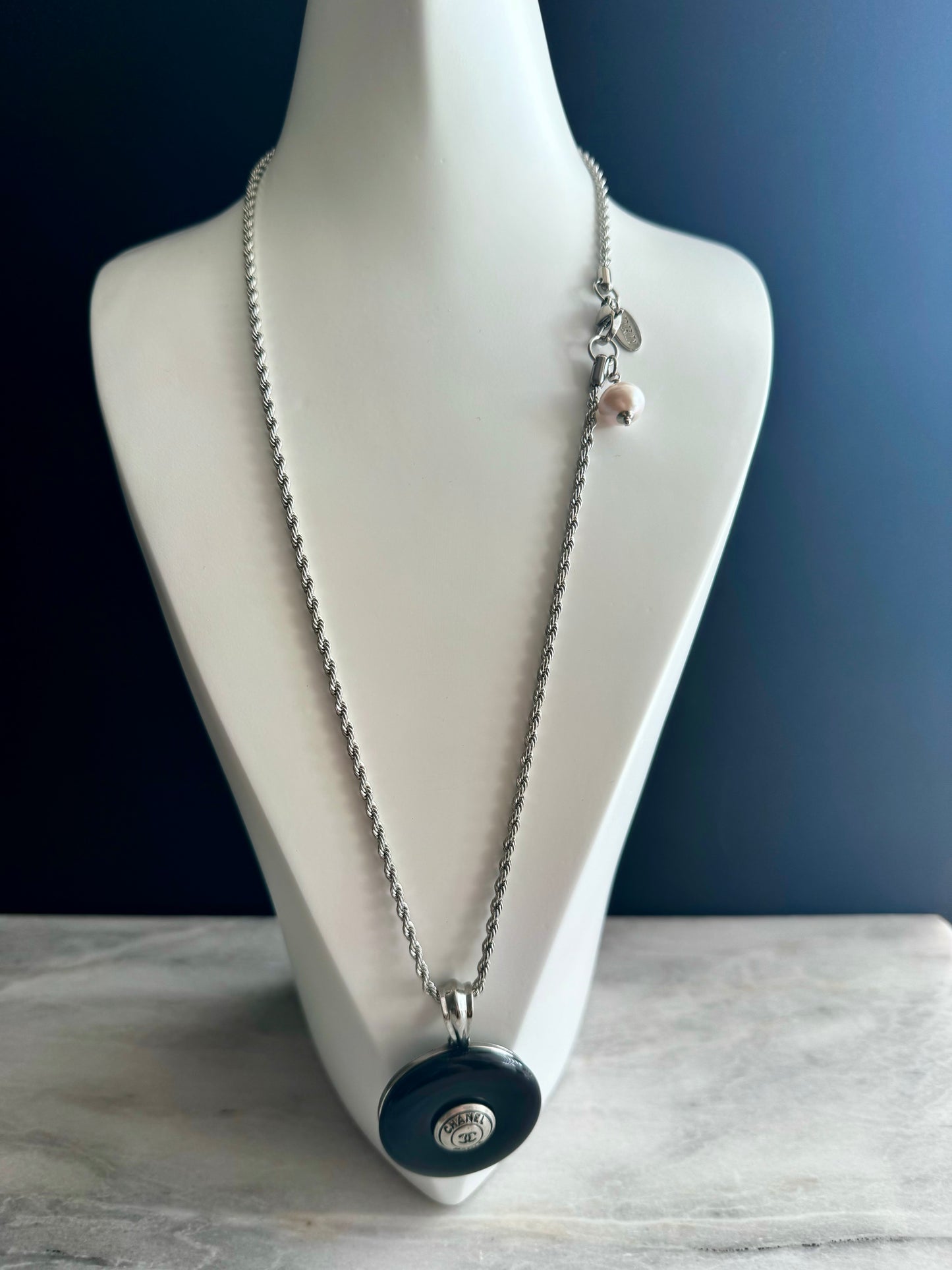 🖤 HUGE Black onyx One of a kind Authentic Reworked button necklace