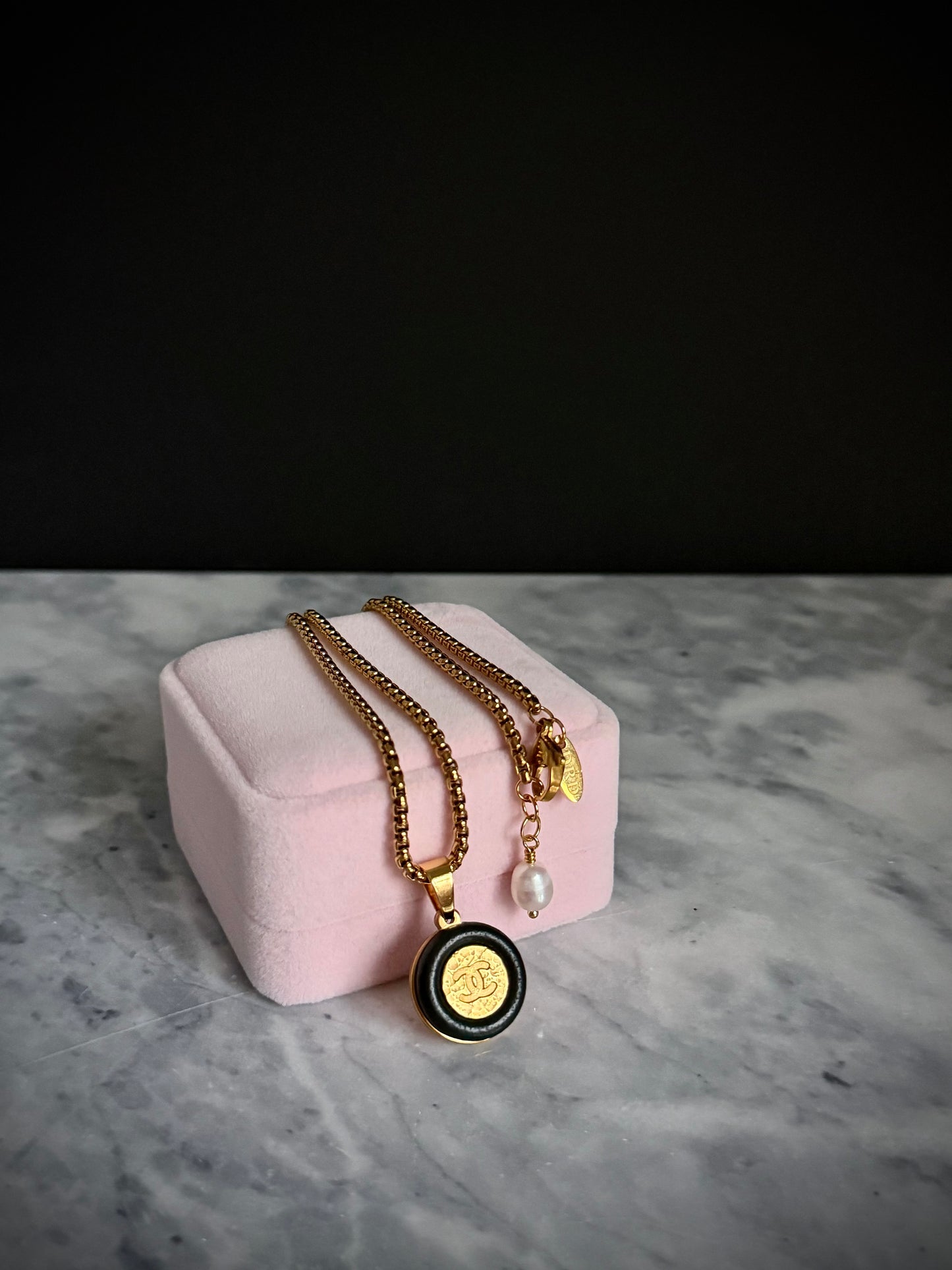 ✨Extremely rare Authentic Reworked gold Button Necklace