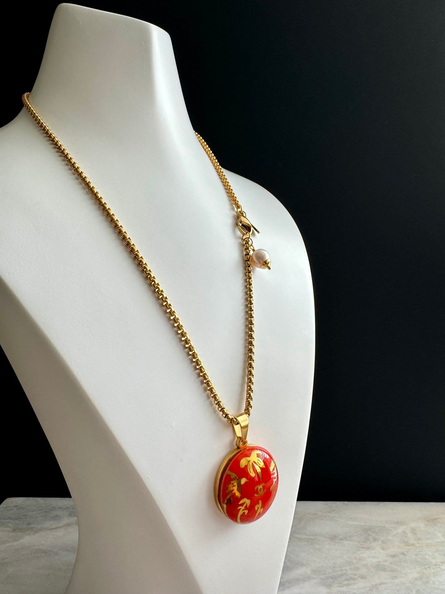 🧡 EXTREMELY RARE reworked orange button necklace