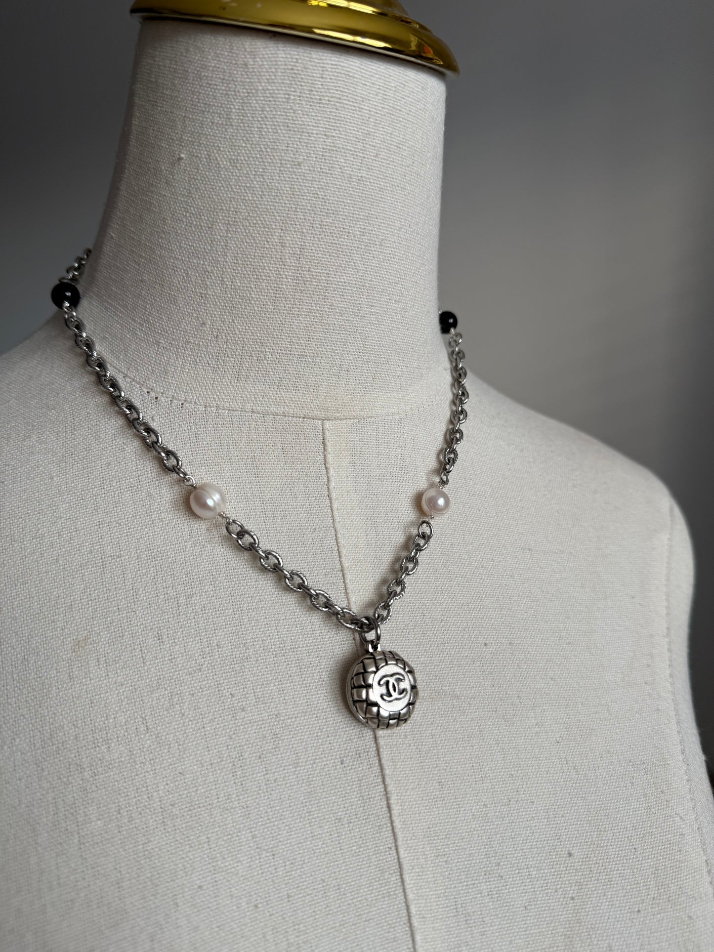 🖤 Extremely rare Authentic Reworked silver Button Necklace