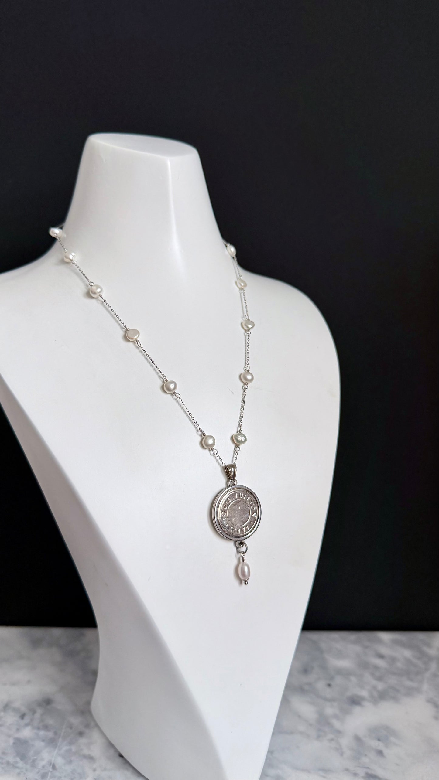 🖤 One of a kind delicate Authentic Reworked button necklace