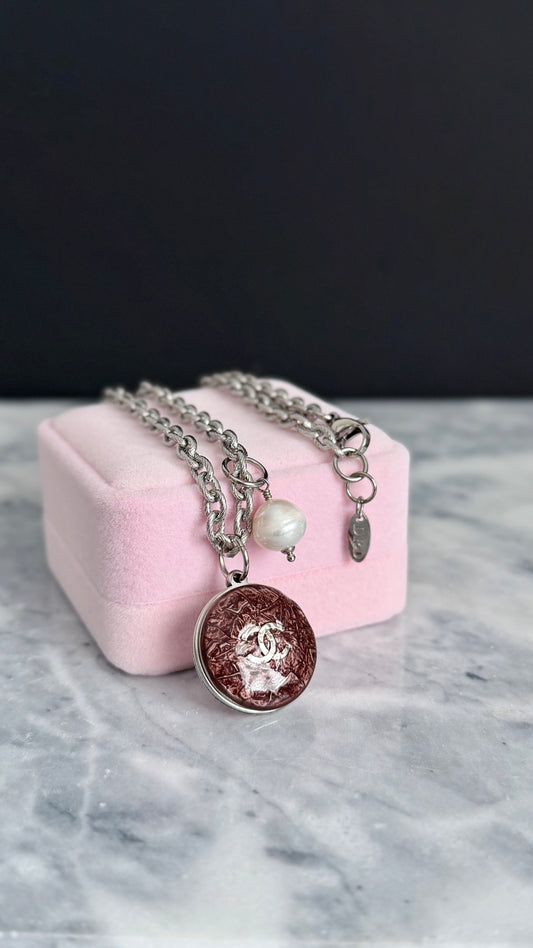 🖤 Authentic Reworked Button Necklace