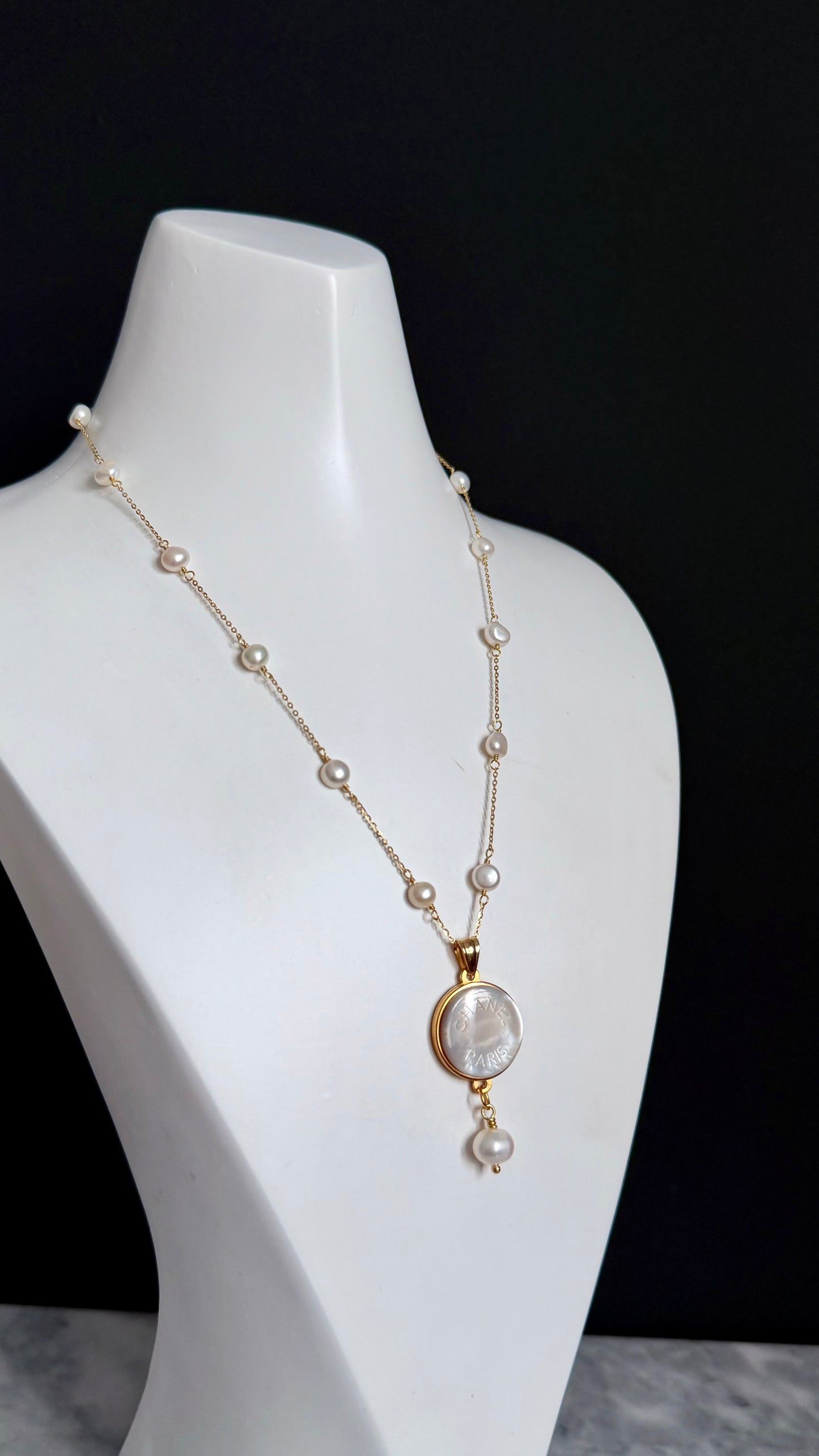 🤍 One of a kind delicate Authentic Reworked button necklace