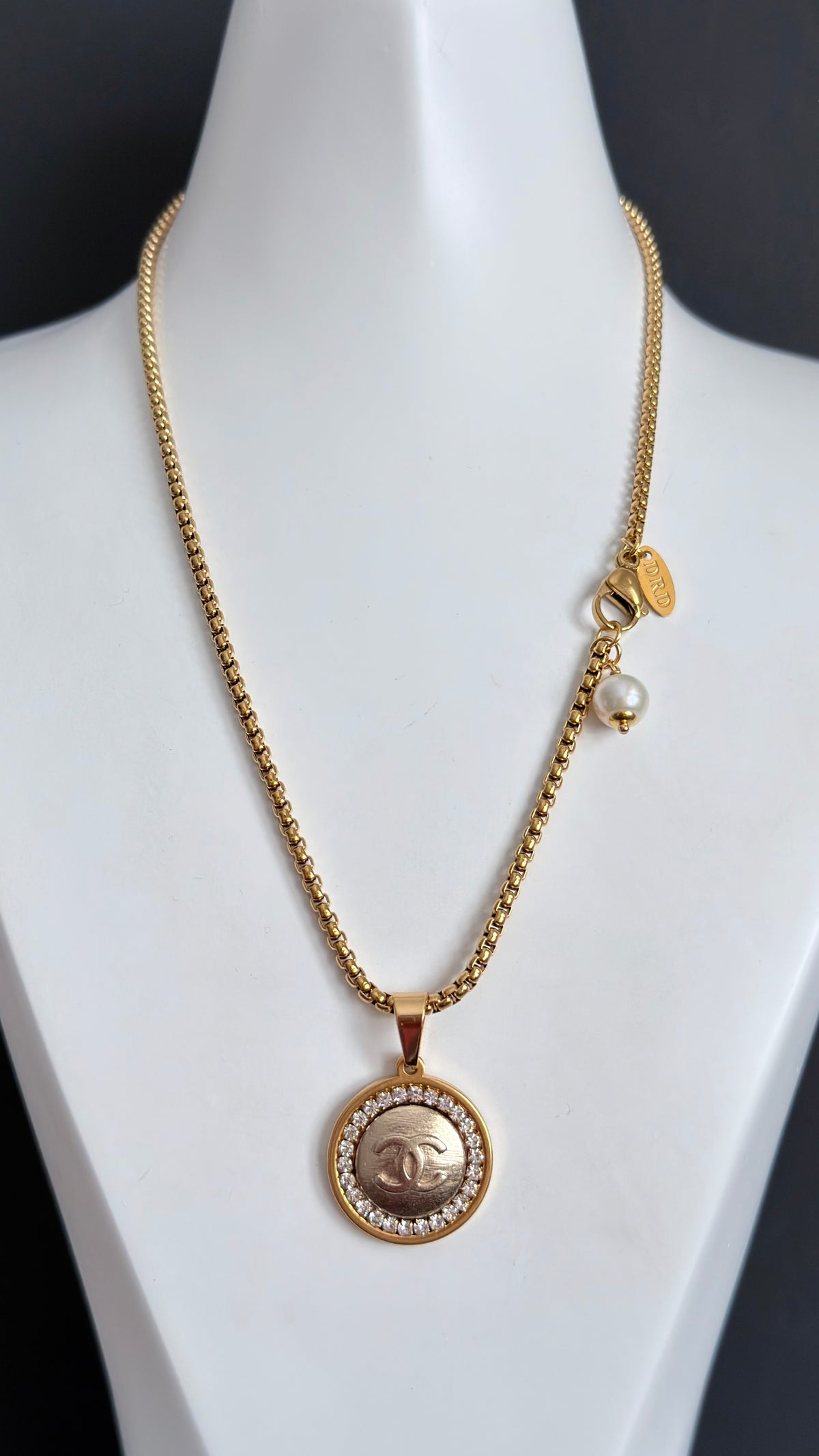 ✨ RARE Authentic reworked Gold button Necklace