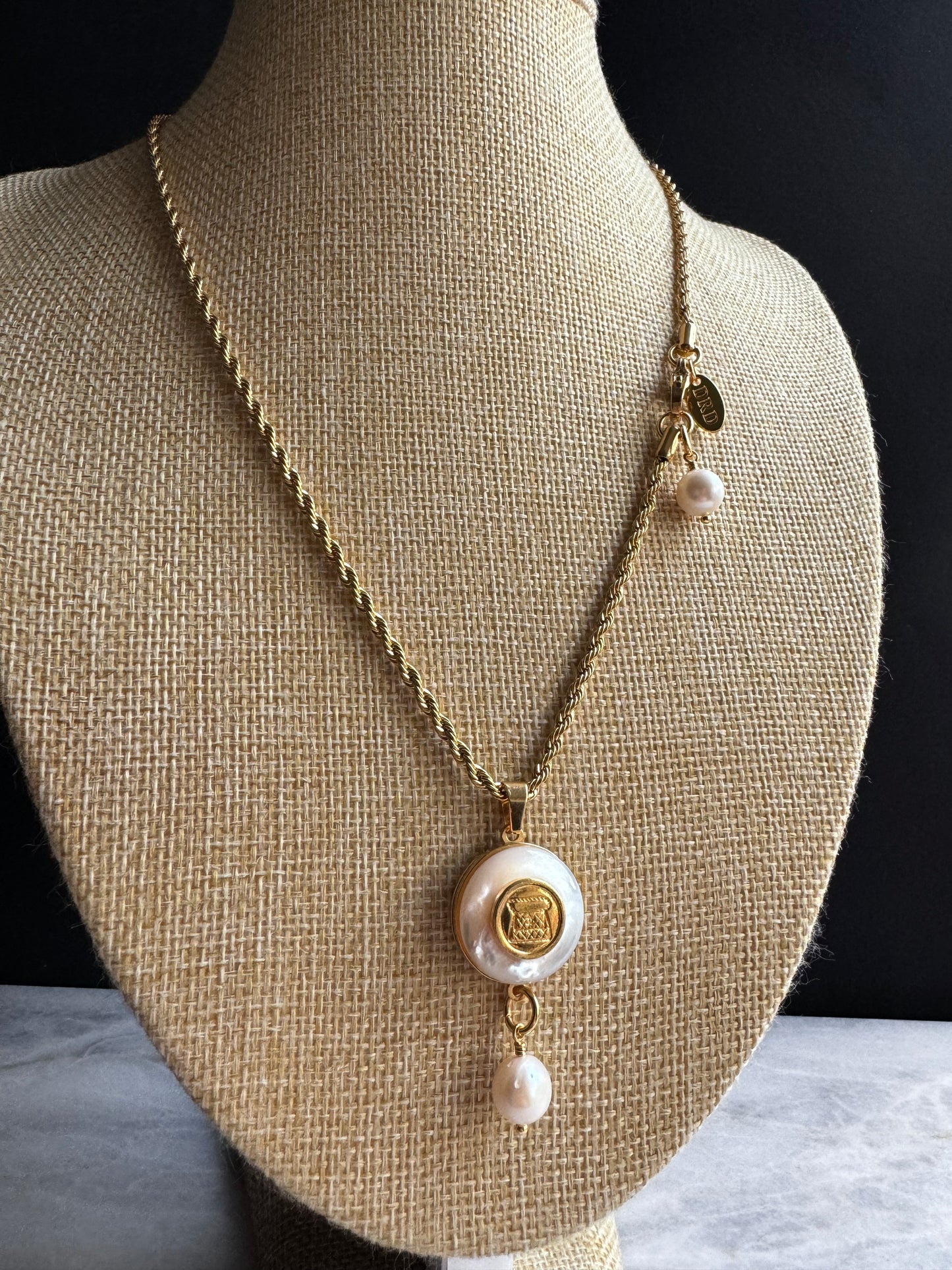 SUPER RARE Large MOTHER OF PEARL and Vintage Authentic reworked Gold button Necklace