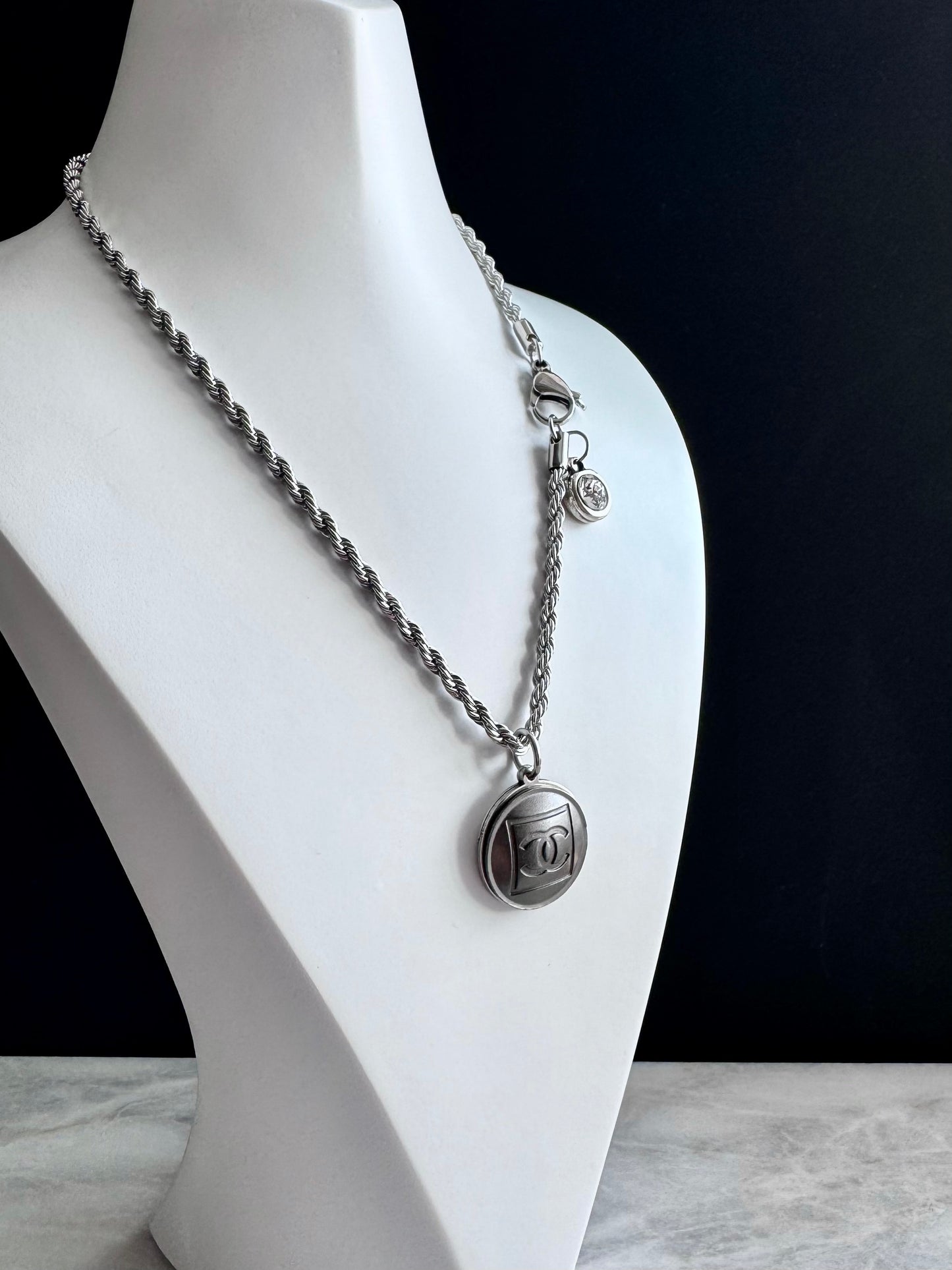 🖤 Authentic Reworked silver Button Necklace with Swarovski charm