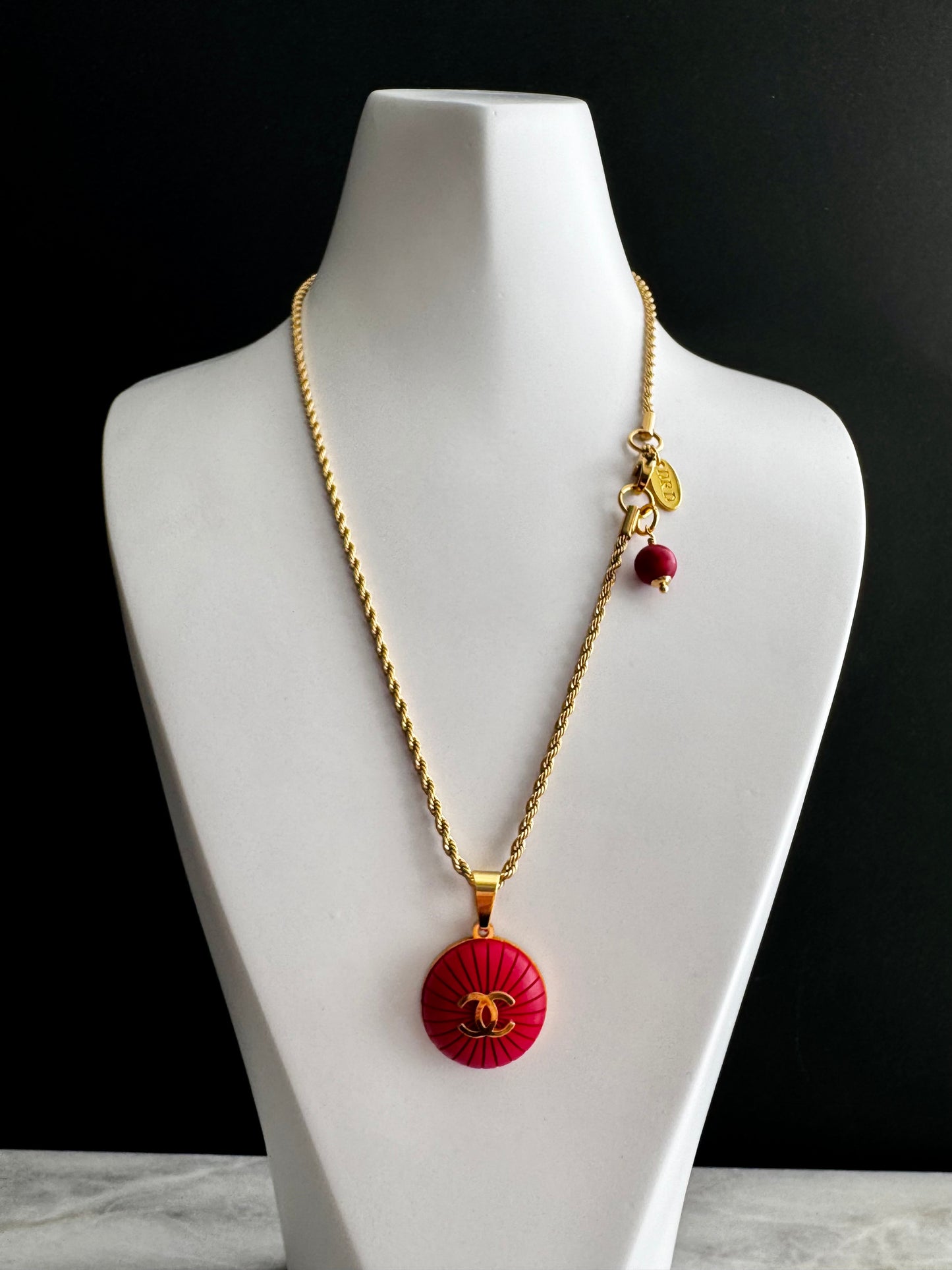 ❤️ EXTREMELY RARE reworked red button necklace